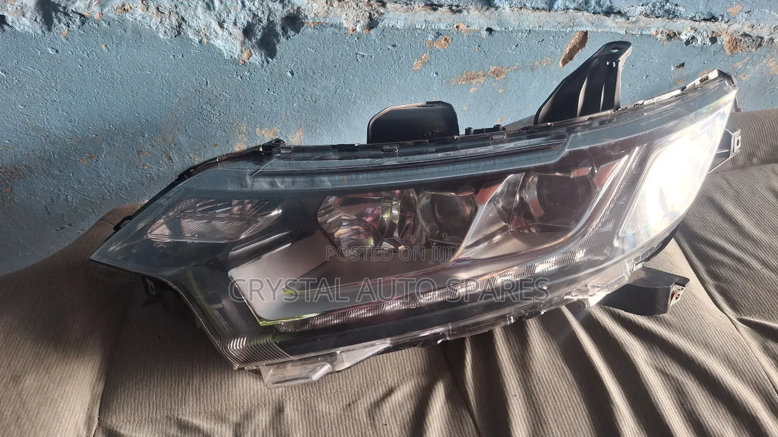 2015 - 2018 Mitsubishi Outlander Xenon Headlight