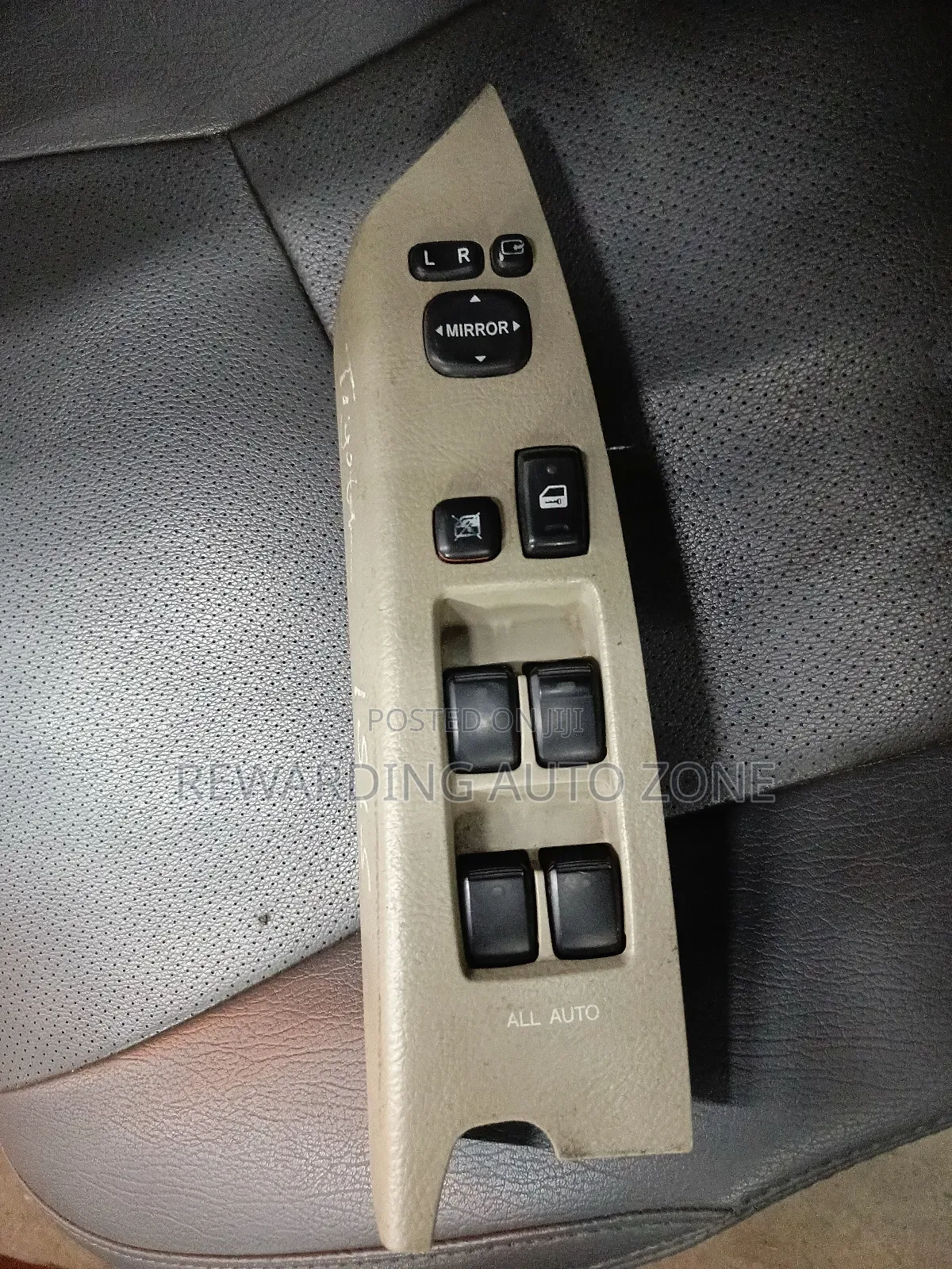 Isis Door Main Switch