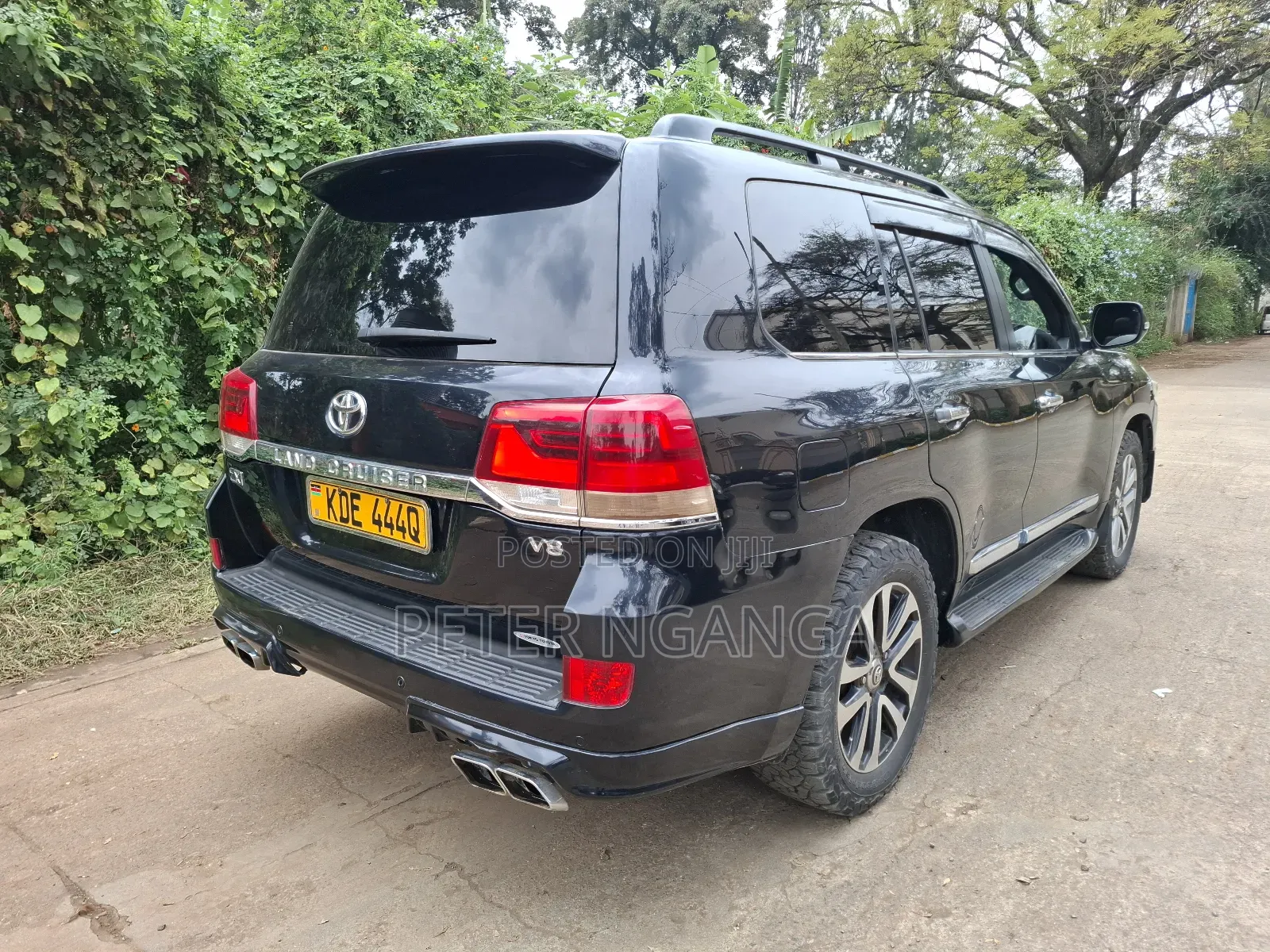 Toyota Land Cruiser 4.6 V8 ZX 2016 Matt Black