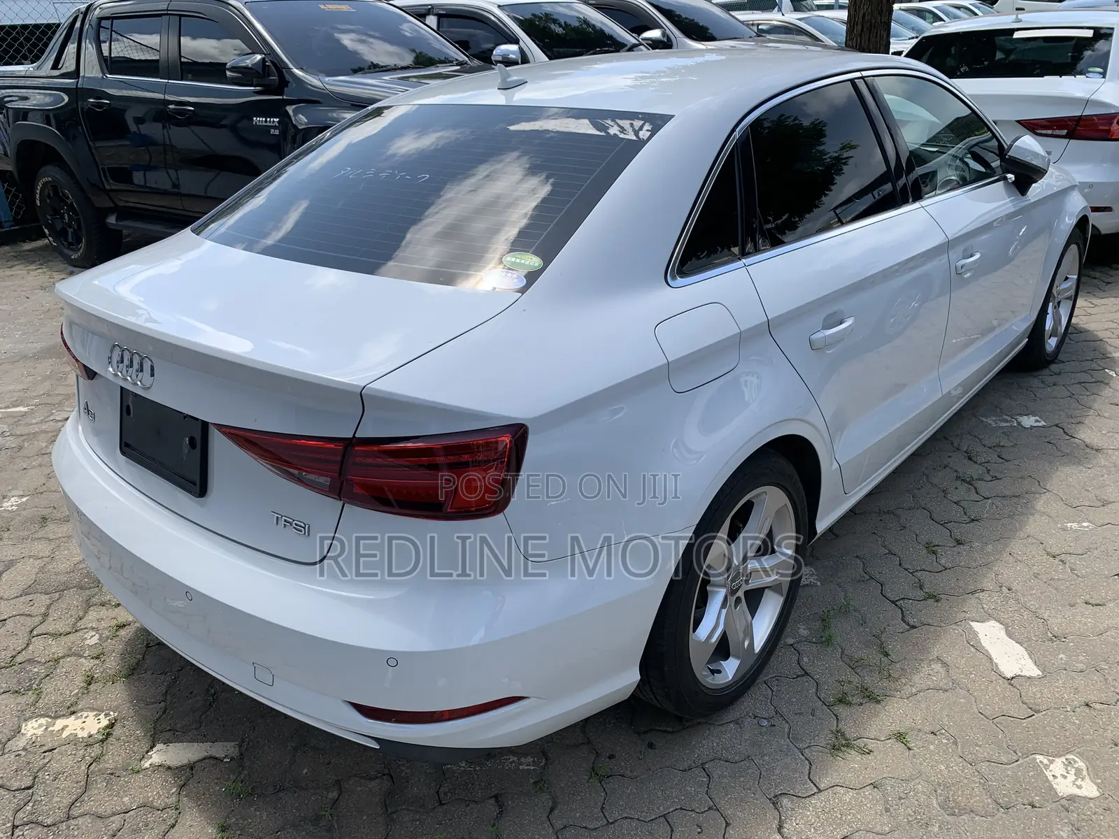 Audi A3 2.0T Premium FWD Sedan 2018 Off white