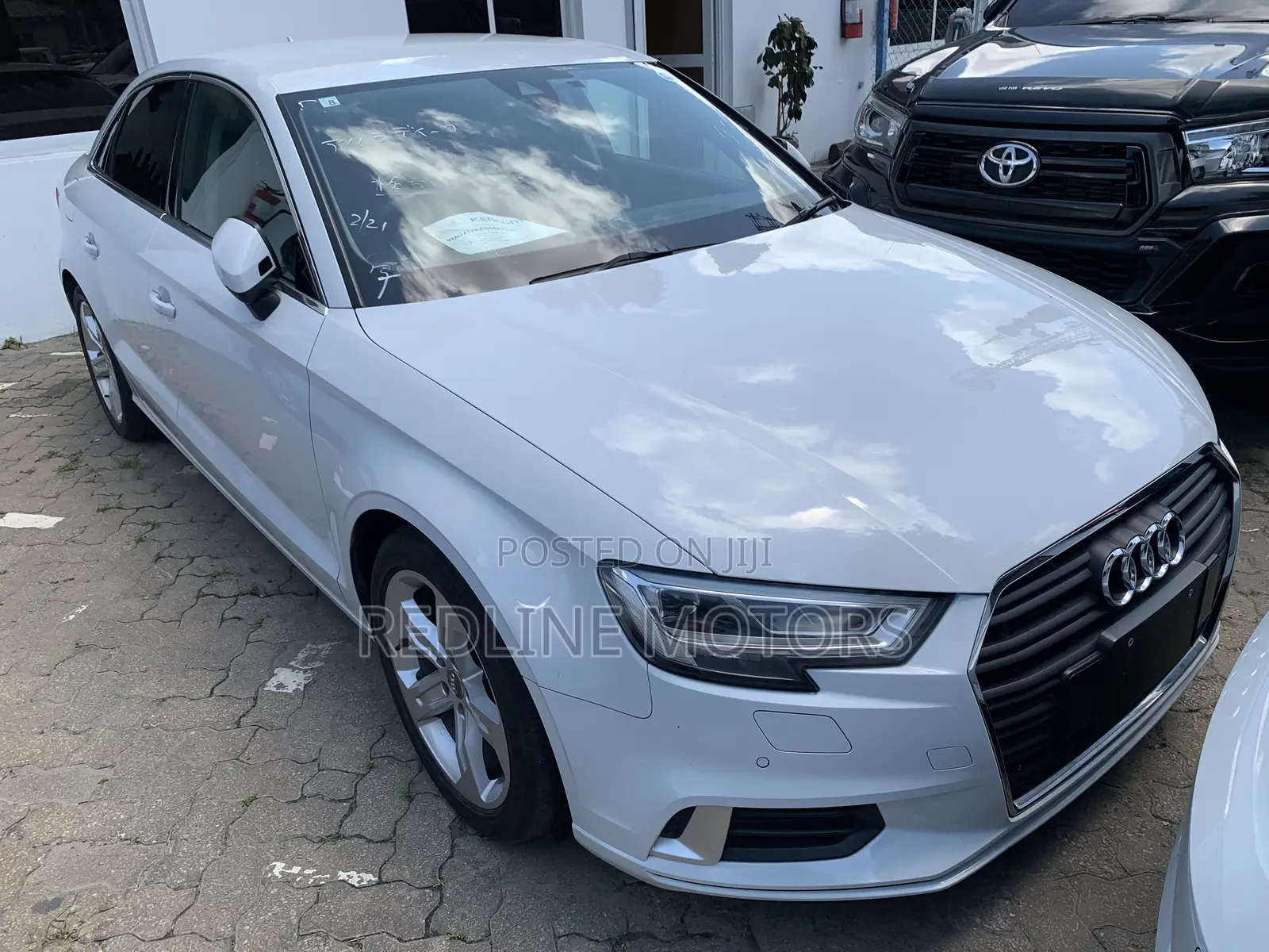 Audi A3 2.0T Premium FWD Sedan 2018 Off white