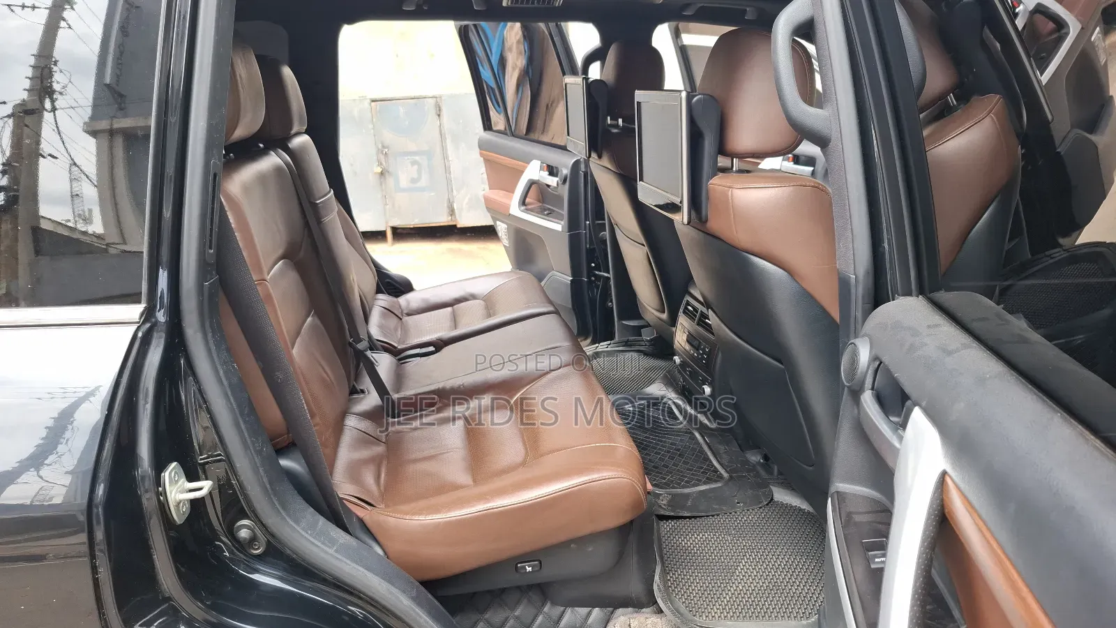 Toyota Land Cruiser 4.6 V8 ZX 2016 Black