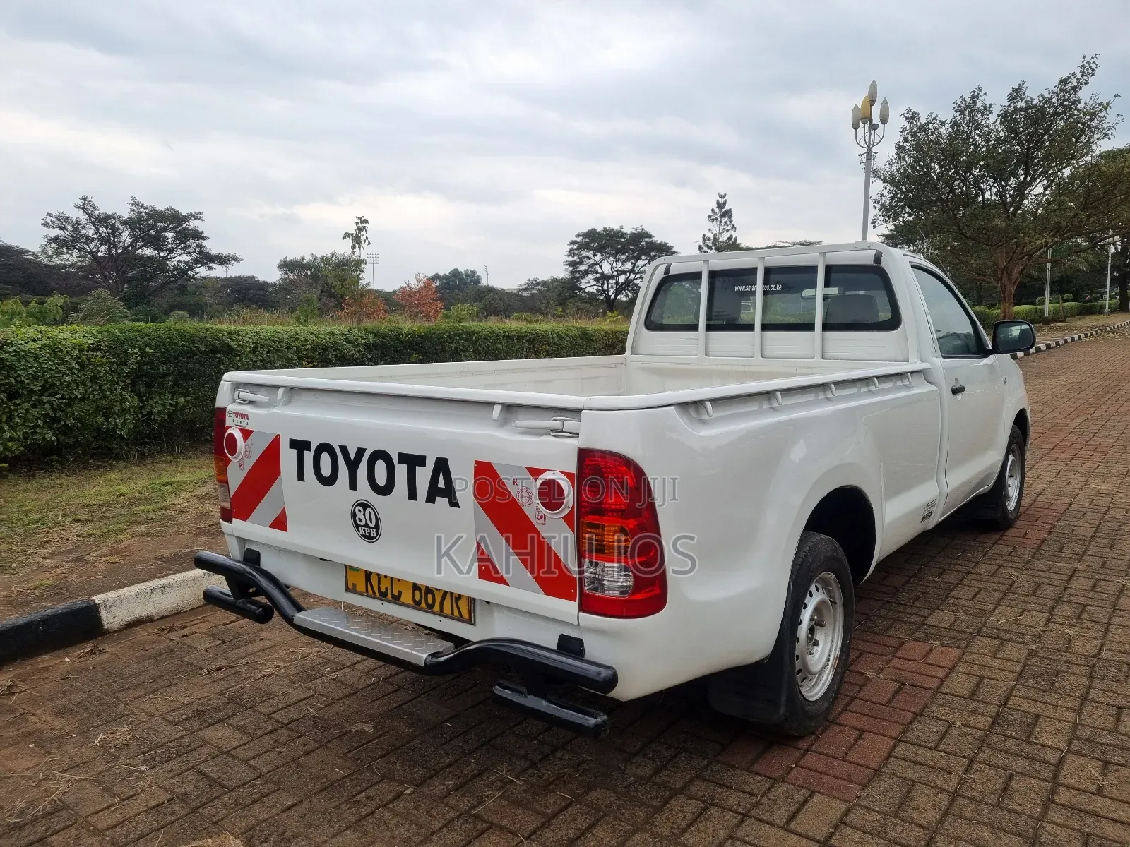 Toyota Hilux 2007 White