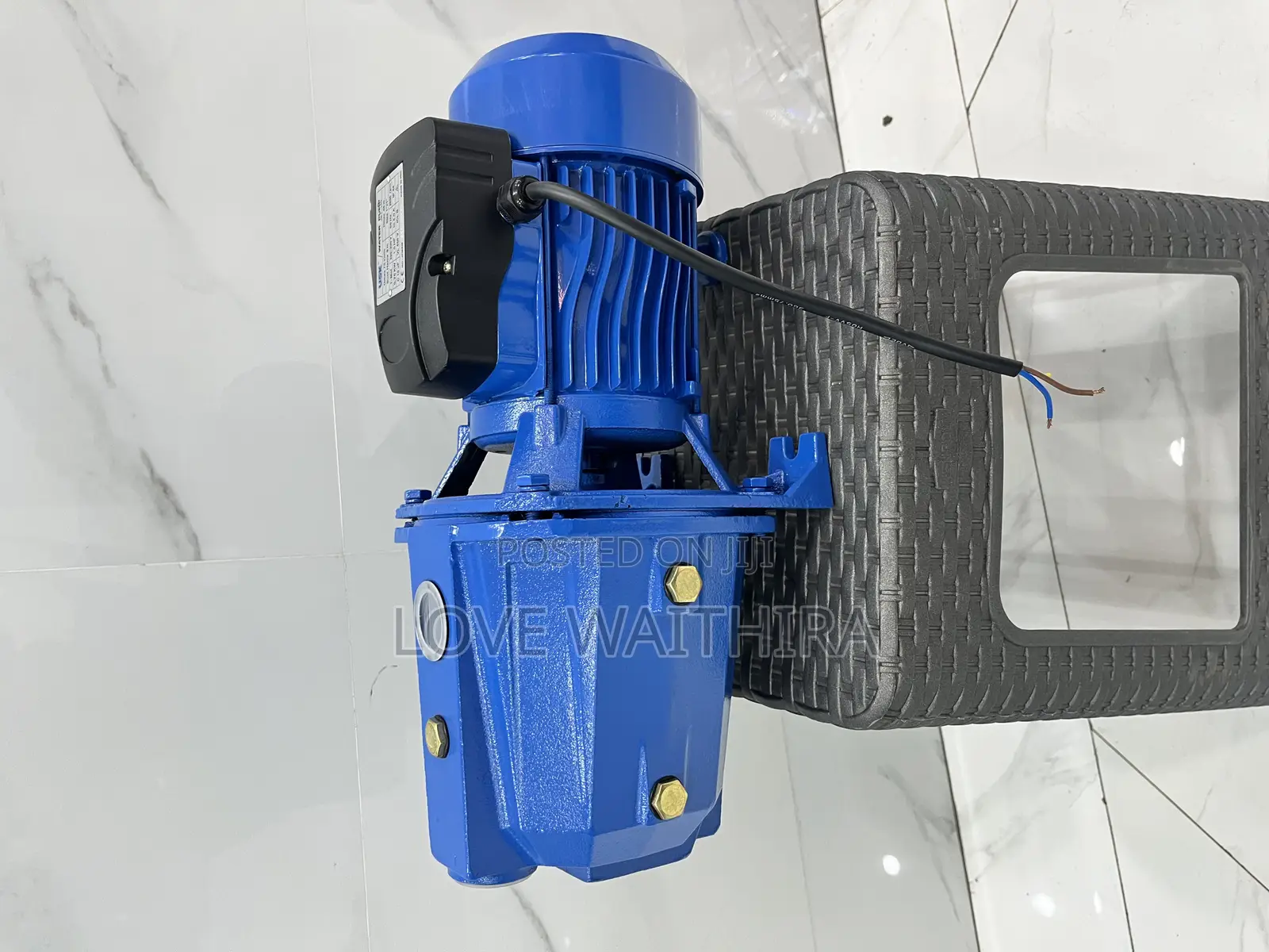 Usk 0.75hp Water Pump (45m Head)