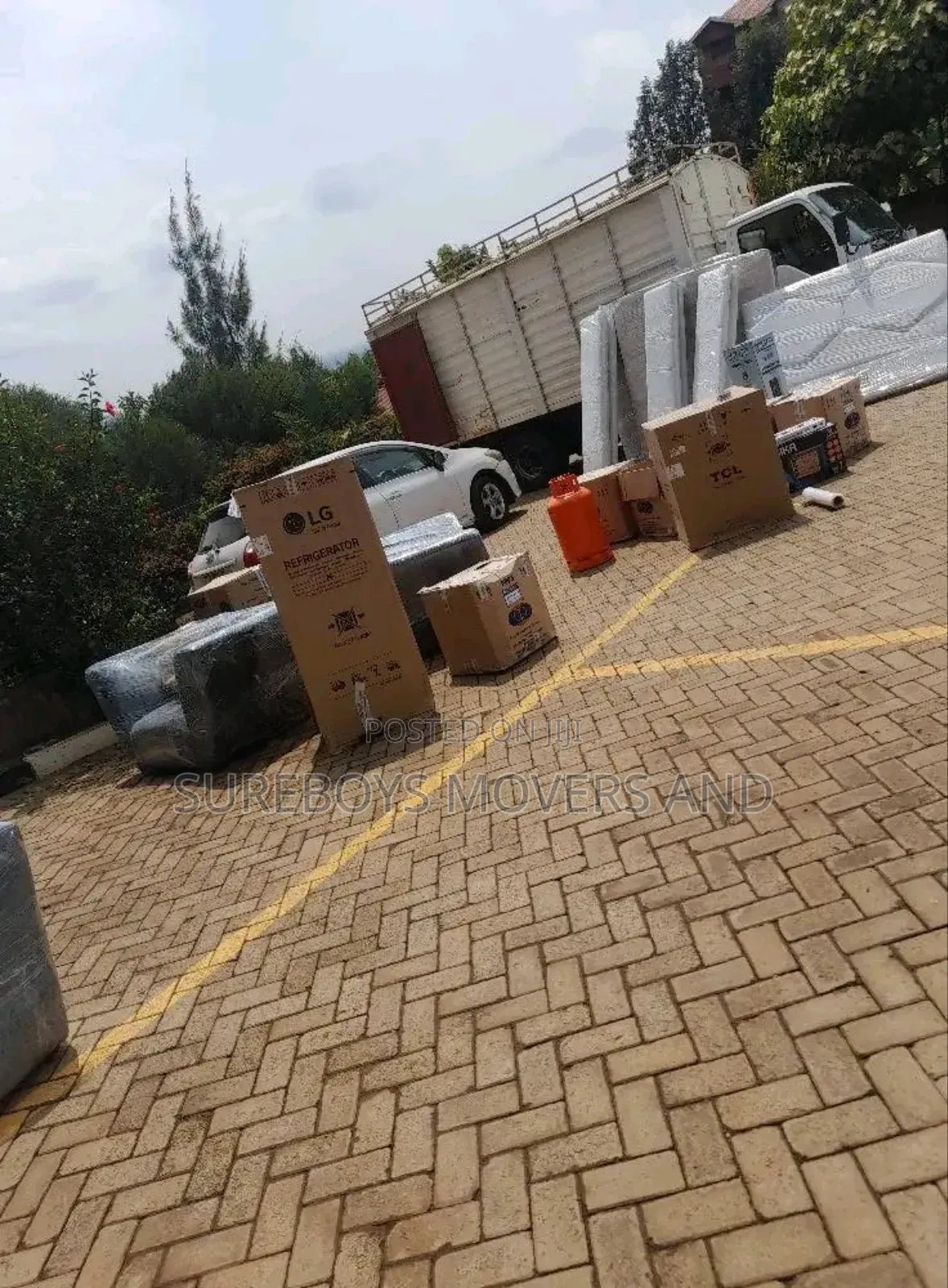 Transport //Movers Hire Lorry Pickup and Truck in Outer Ring Road