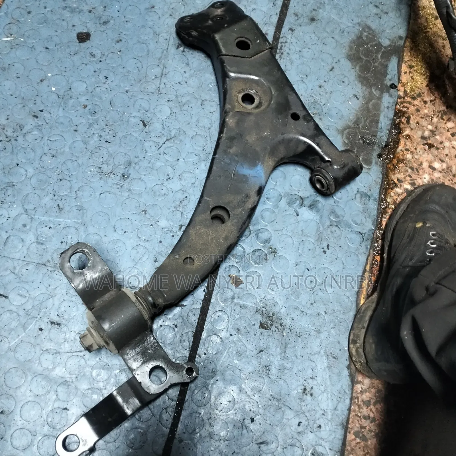 Control Arm 100