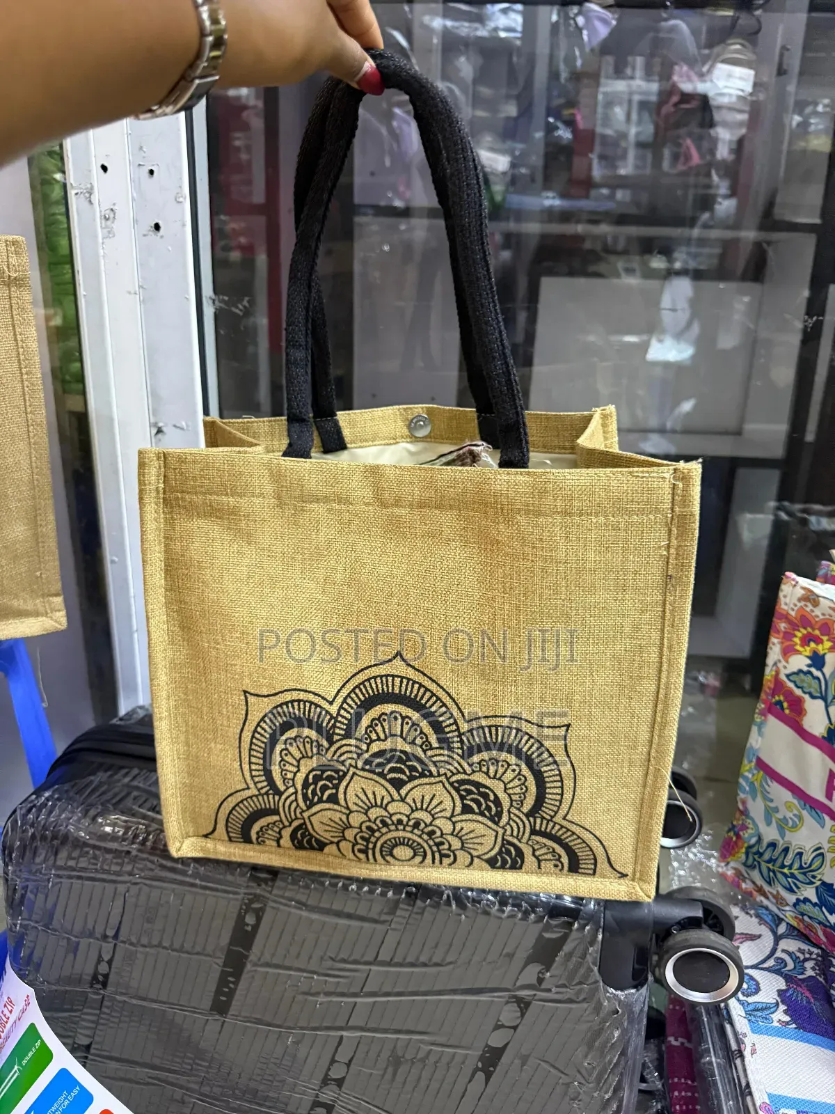 Eco-Friendly Jute Bag With Sturdy Handles