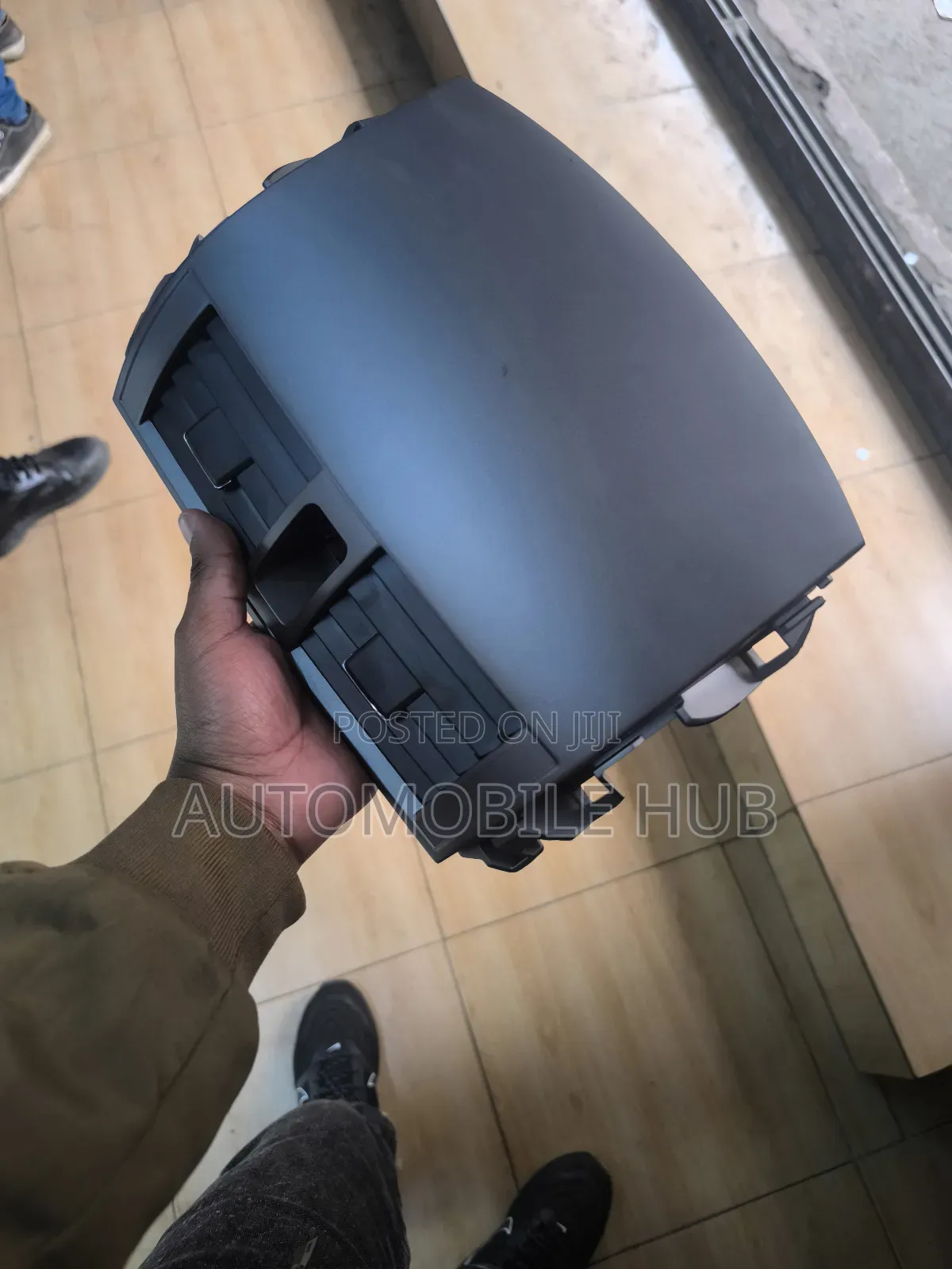 Toyota Axio Console With Vents