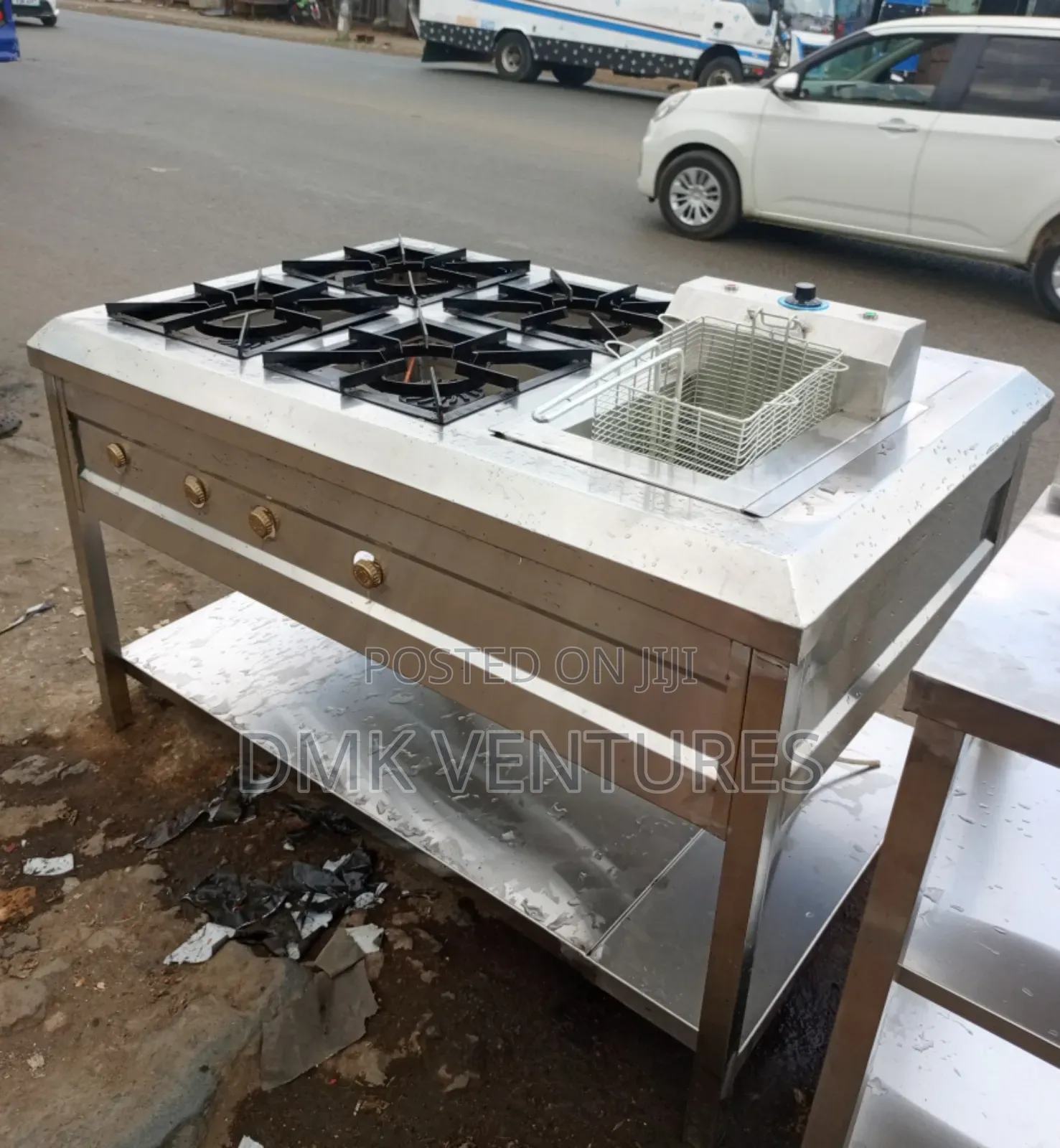 Four Burner Combined Unit With Single Fryer