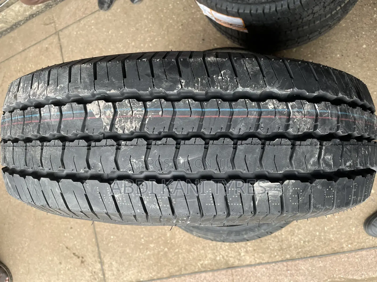 235/65r16 Centara