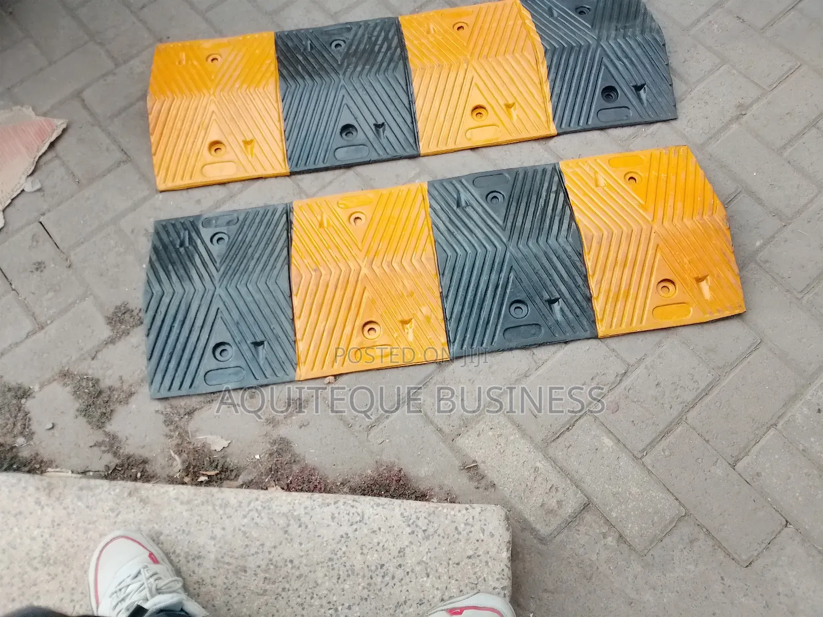Speed Bumps 8kg 100*25*5cm