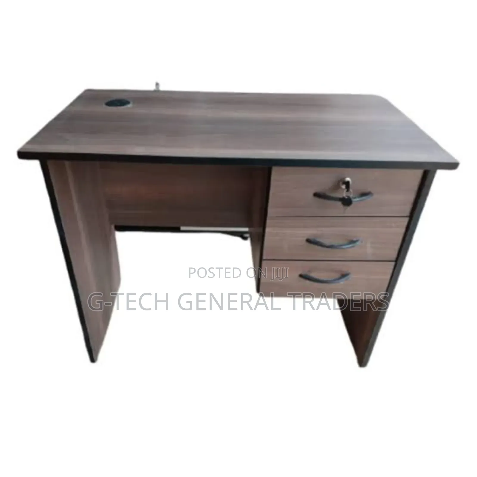 Executive Office Desk With 3 Drawers