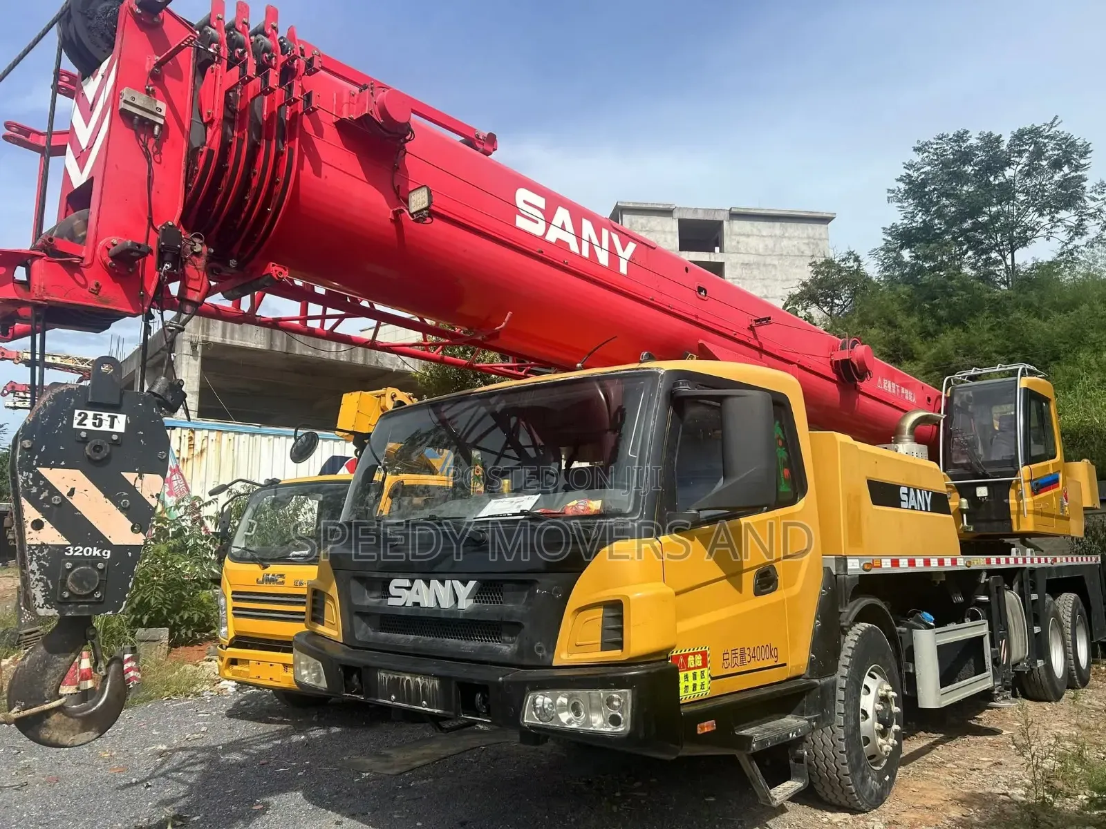 Crane for Service Delivery Available