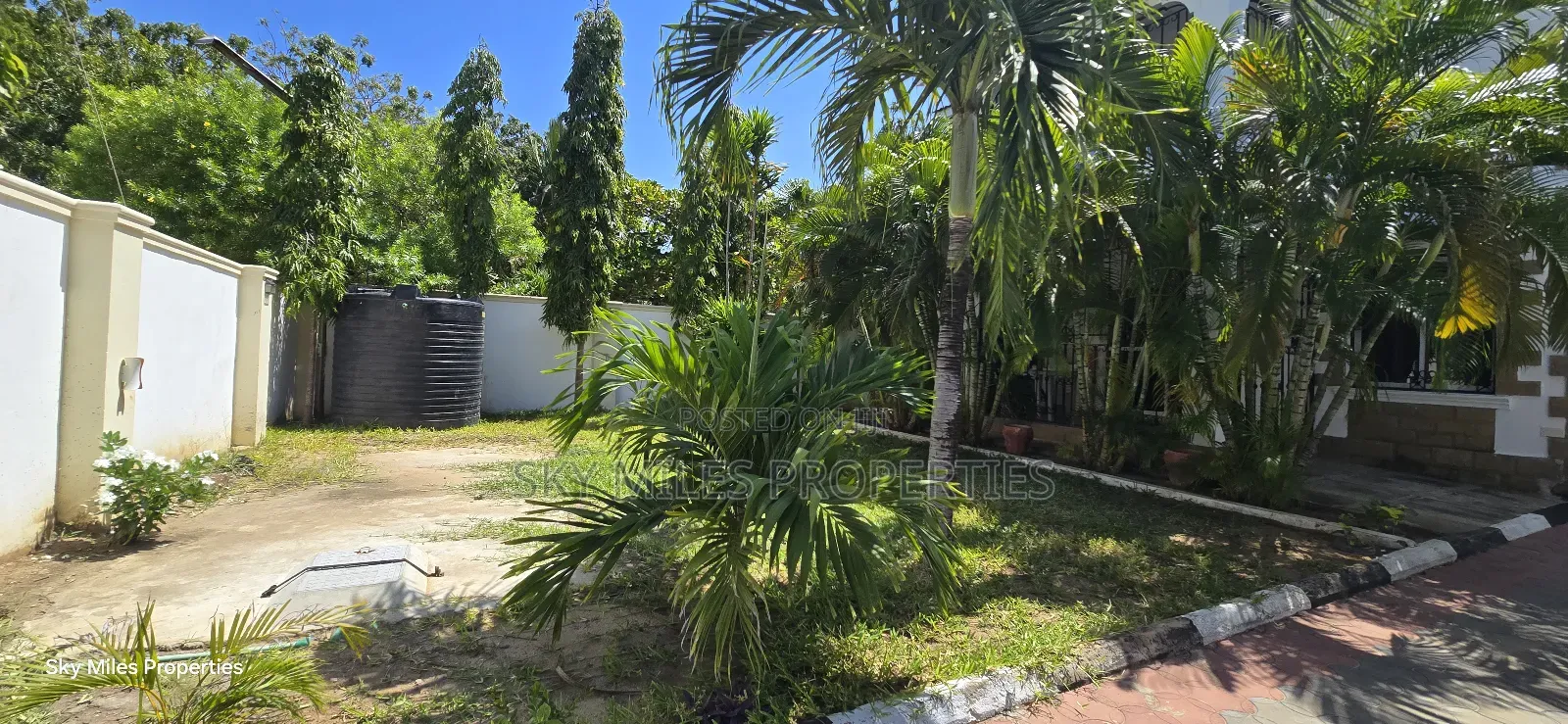 3bdrm Maisonette in Serena, Shanzu for sale