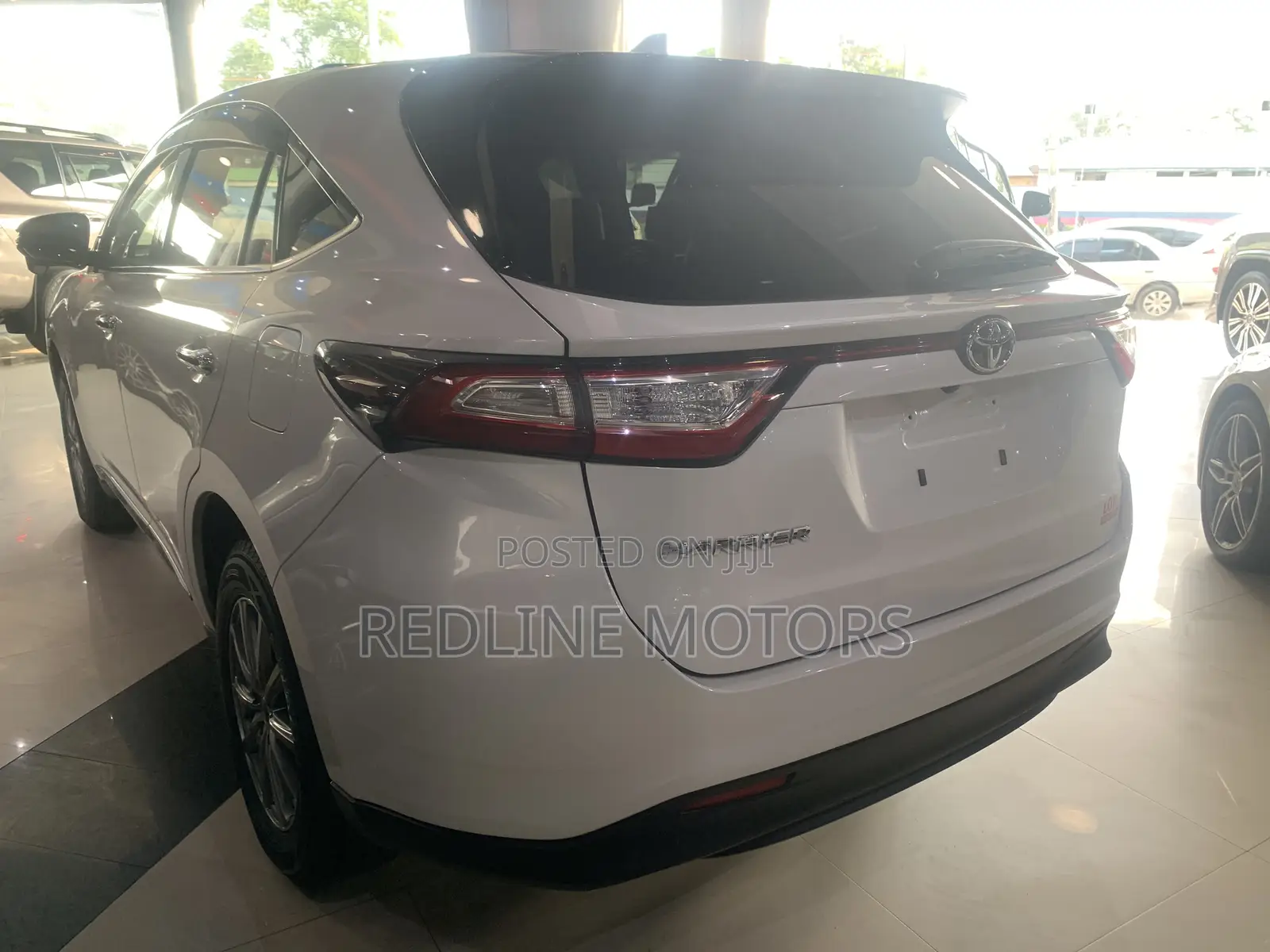 Toyota Harrier 2.0 2018 Pearl
