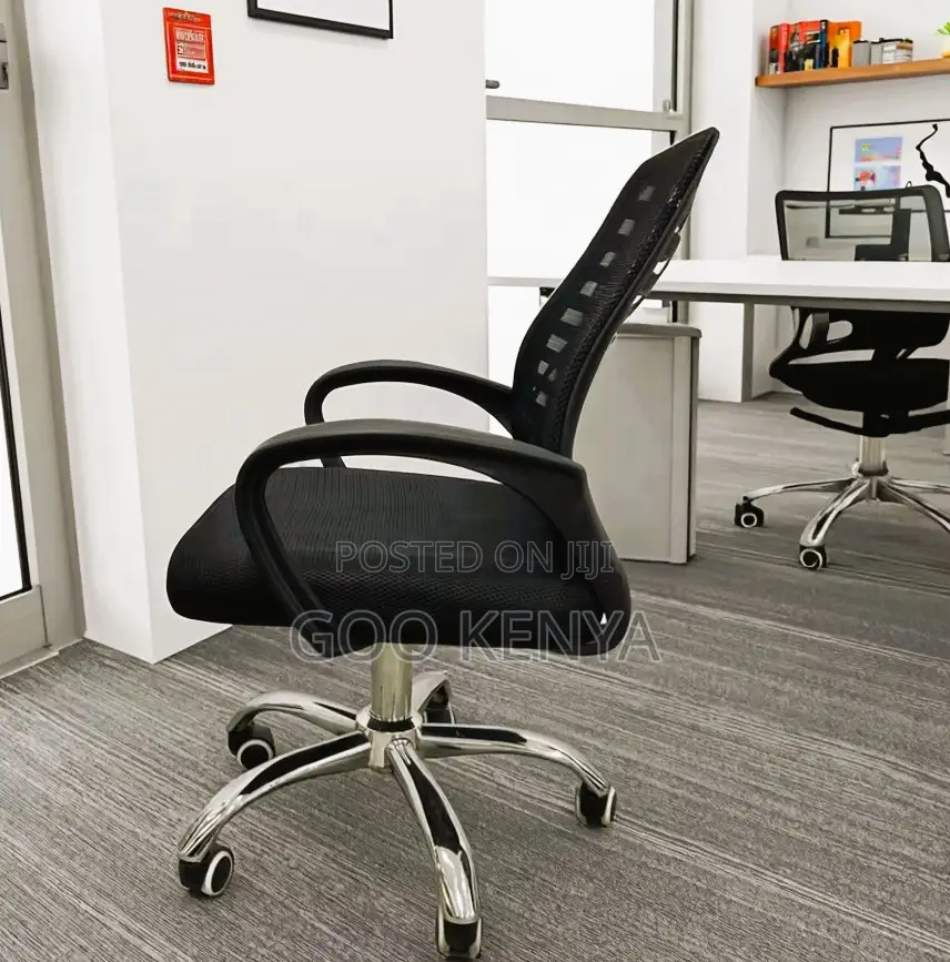 Office Chair; Modern European Style Ergonomic Rotating Office Chair