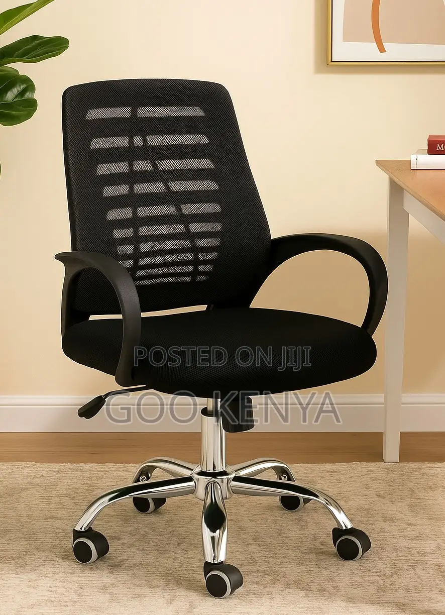 Office Chair; Modern European Style Ergonomic Rotating Office Chair