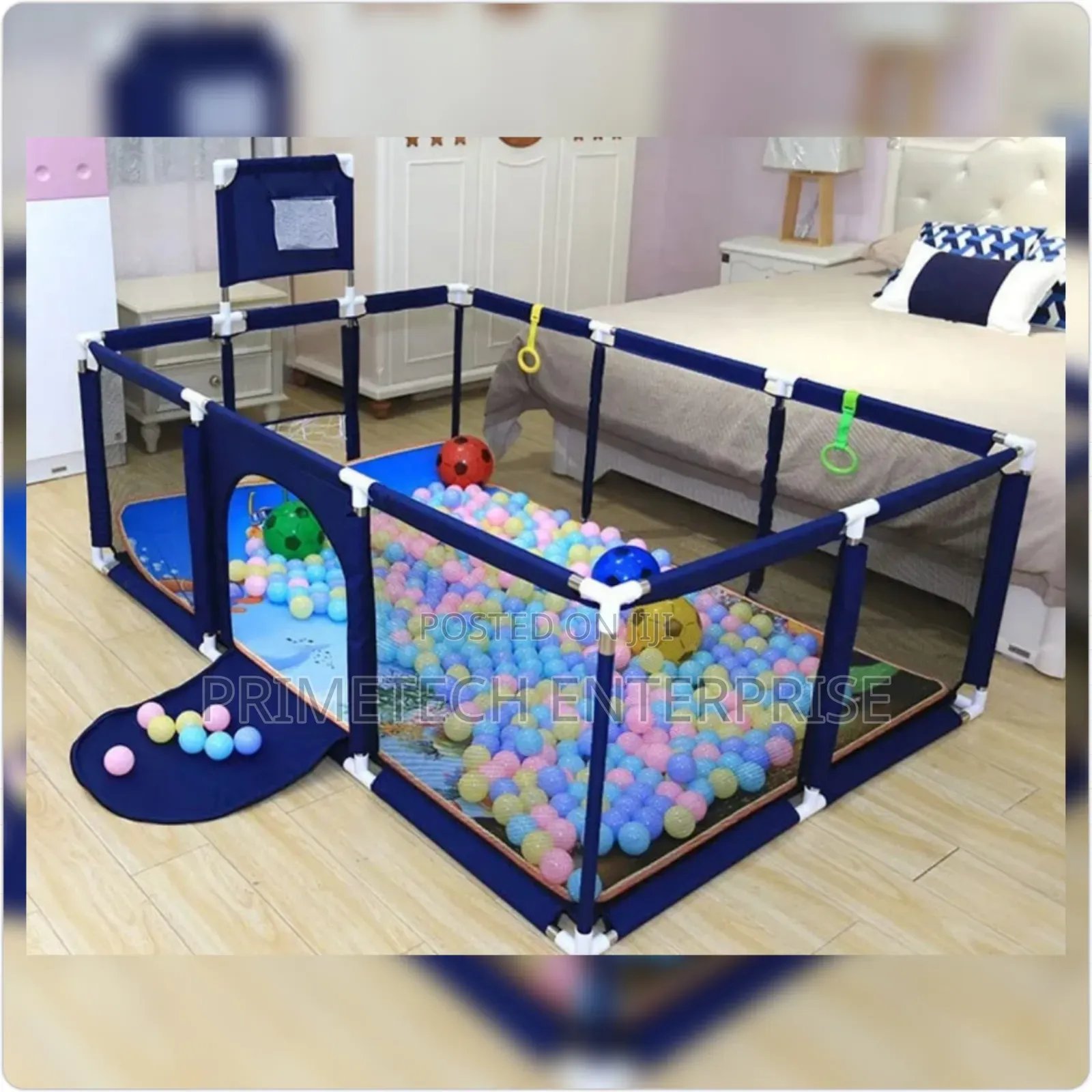 Kids Play Oen With 30 Balls