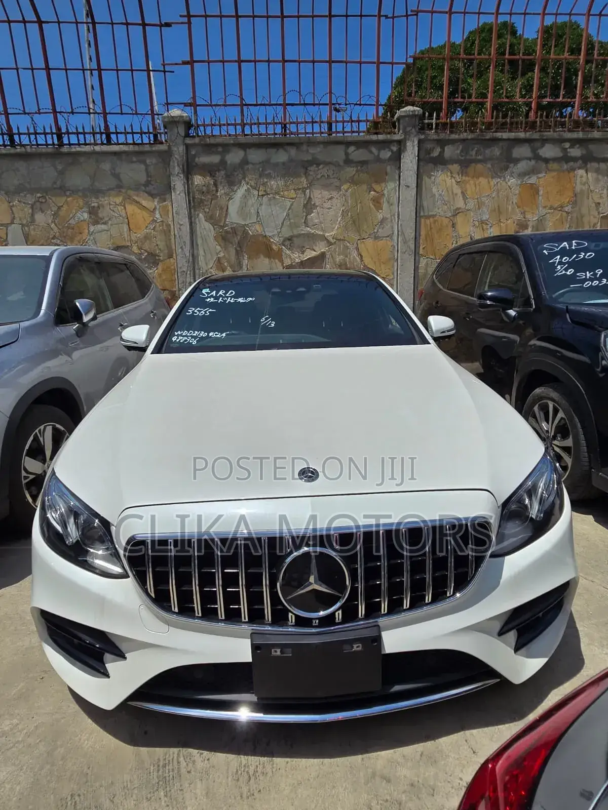 Mercedes-Benz E250 2018 Off white