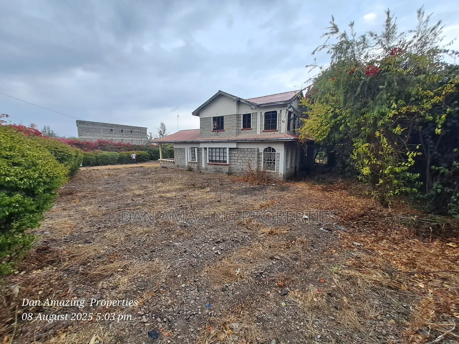 4bdrm Maisonette in Yukos On 1/4 Acre, Kitengela for sale