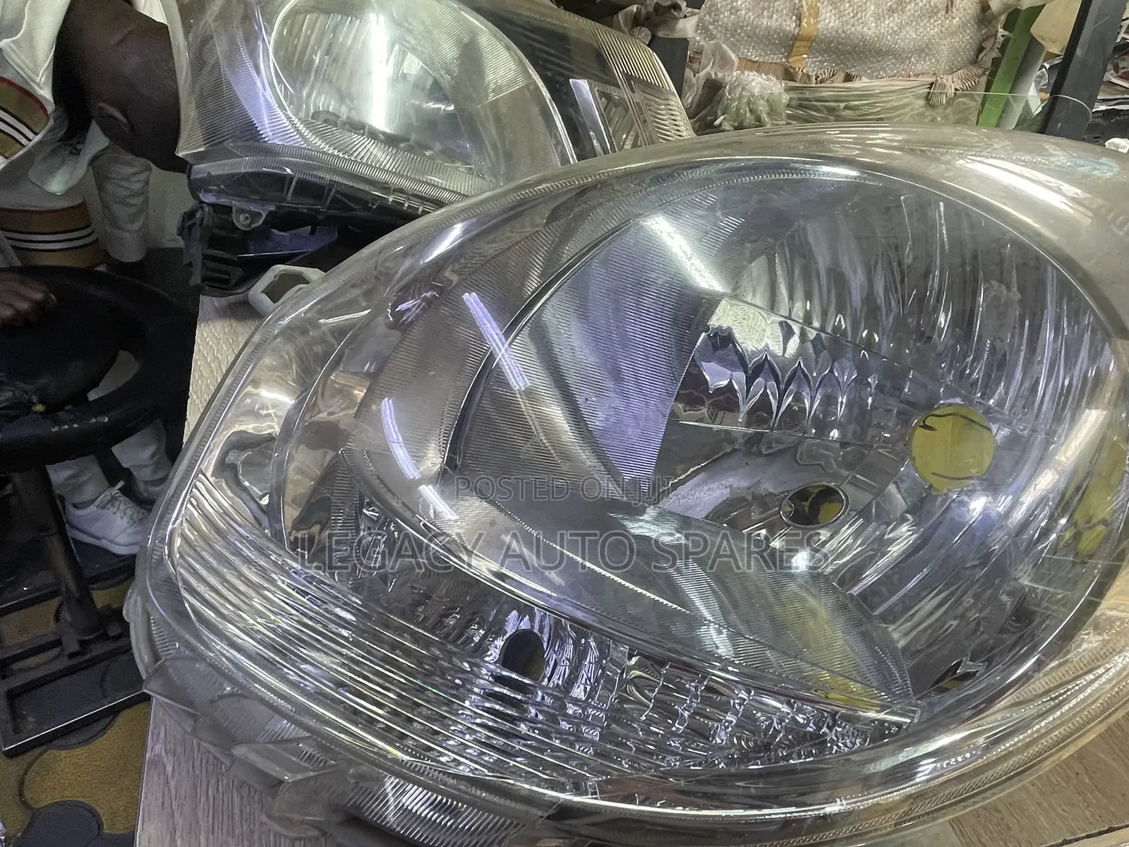 Toyota Passo Headlight