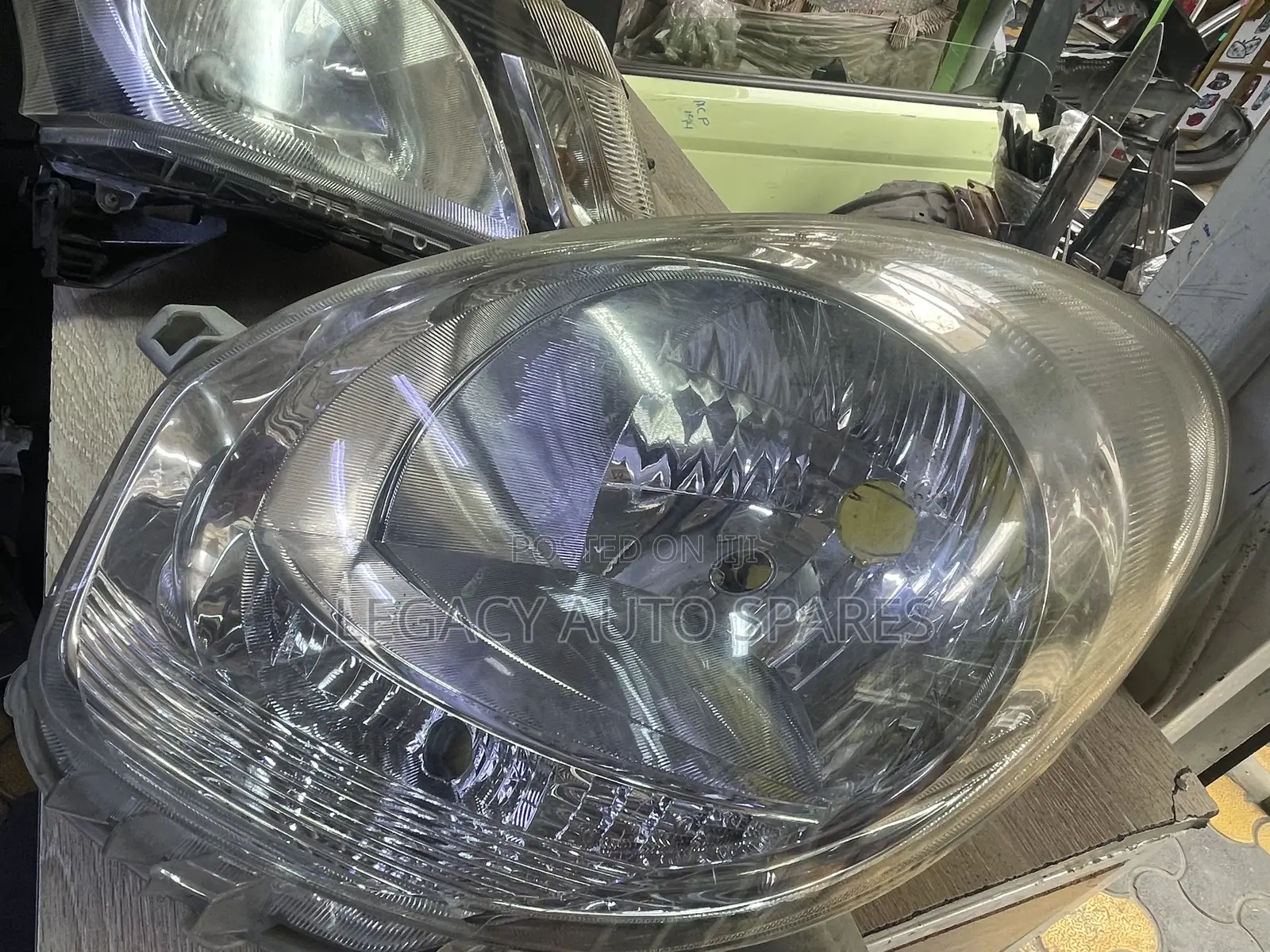 Toyota Passo Headlight