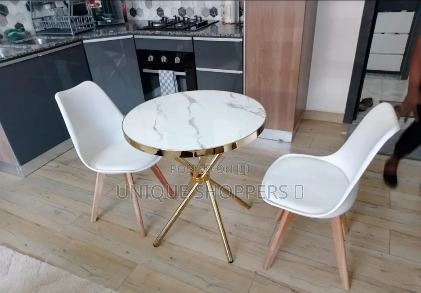 Quality Simple Dinning Table