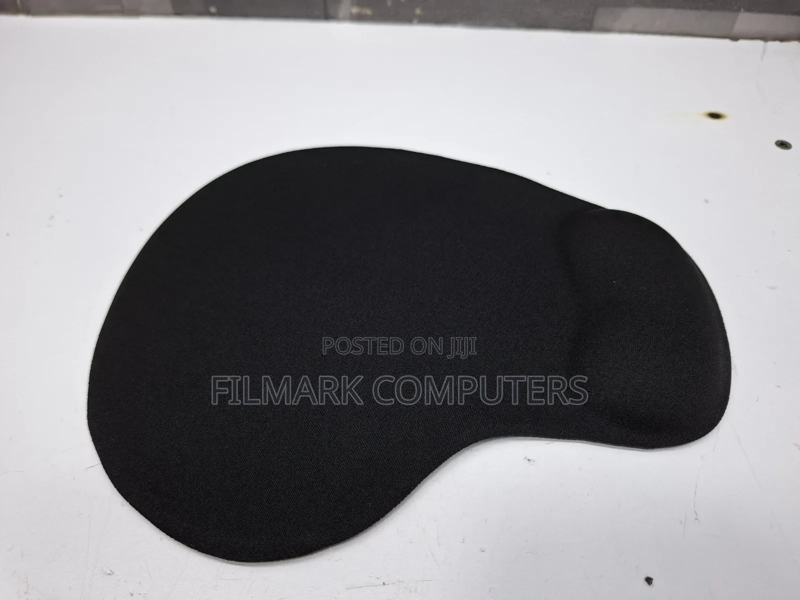 Mouse Pad With Gel Wrist Support ( Black In Color)