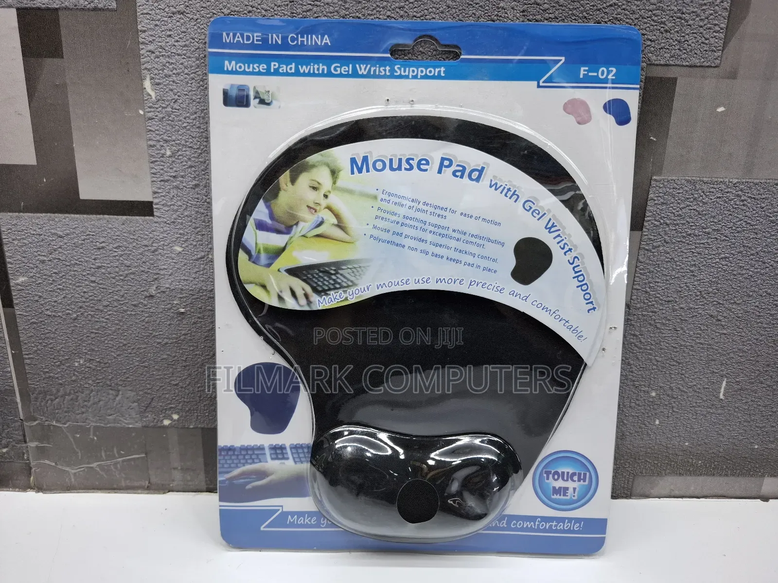 Mouse Pad With Gel Wrist Support ( Black In Color)