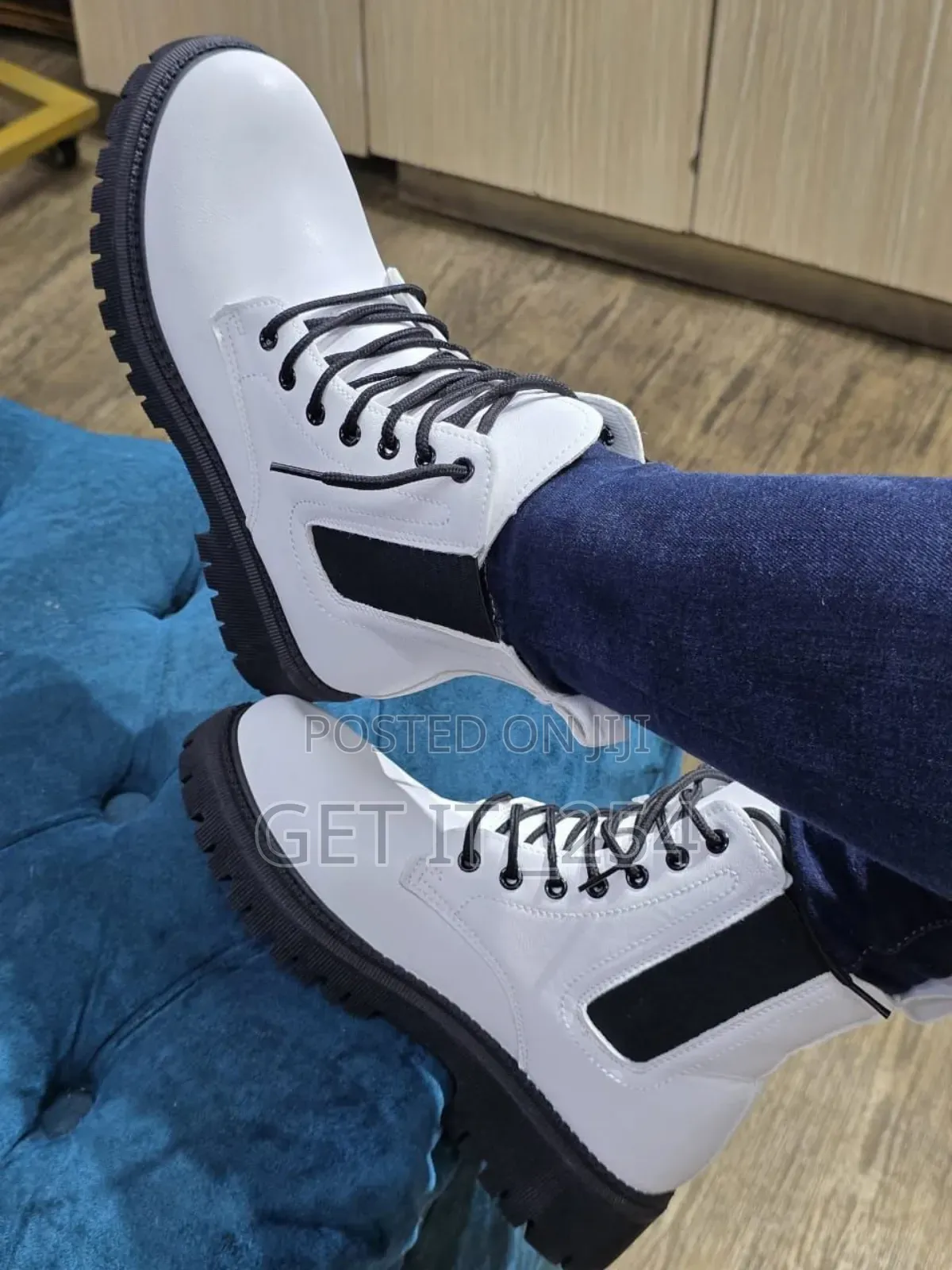 Restocked
Ankle Boot
37-42