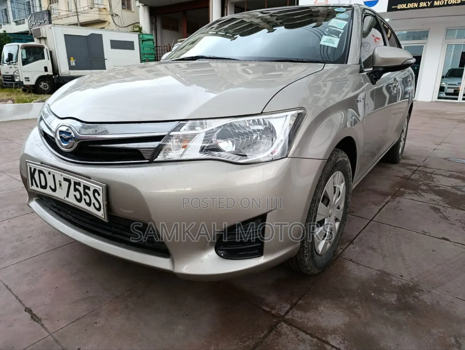 Toyota Axio 2016 Gold