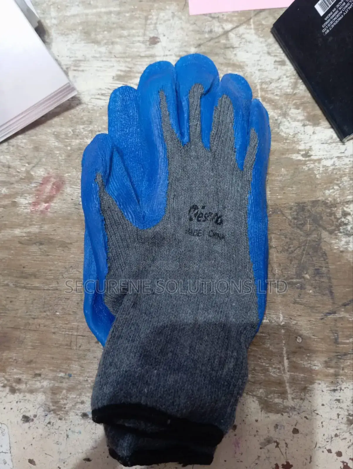 Pair Of G+F Blue Latex Work Gripping Gloves.