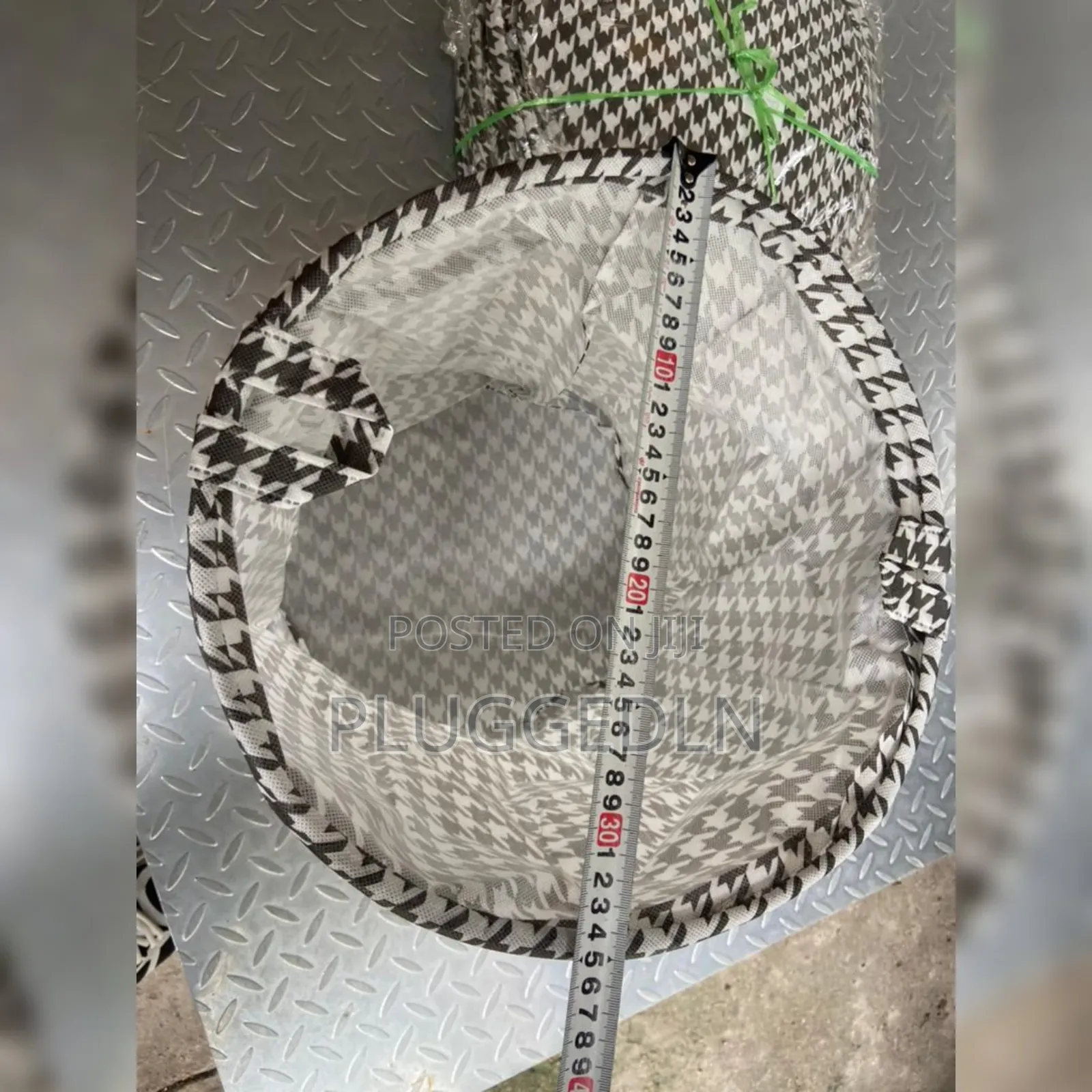 Foldable Houndstooth Laundry Hamper