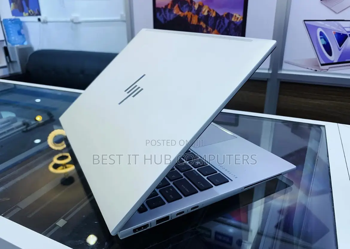 Laptop HP EliteBook 830 G9 16GB Intel Core I5 SSD 512GB