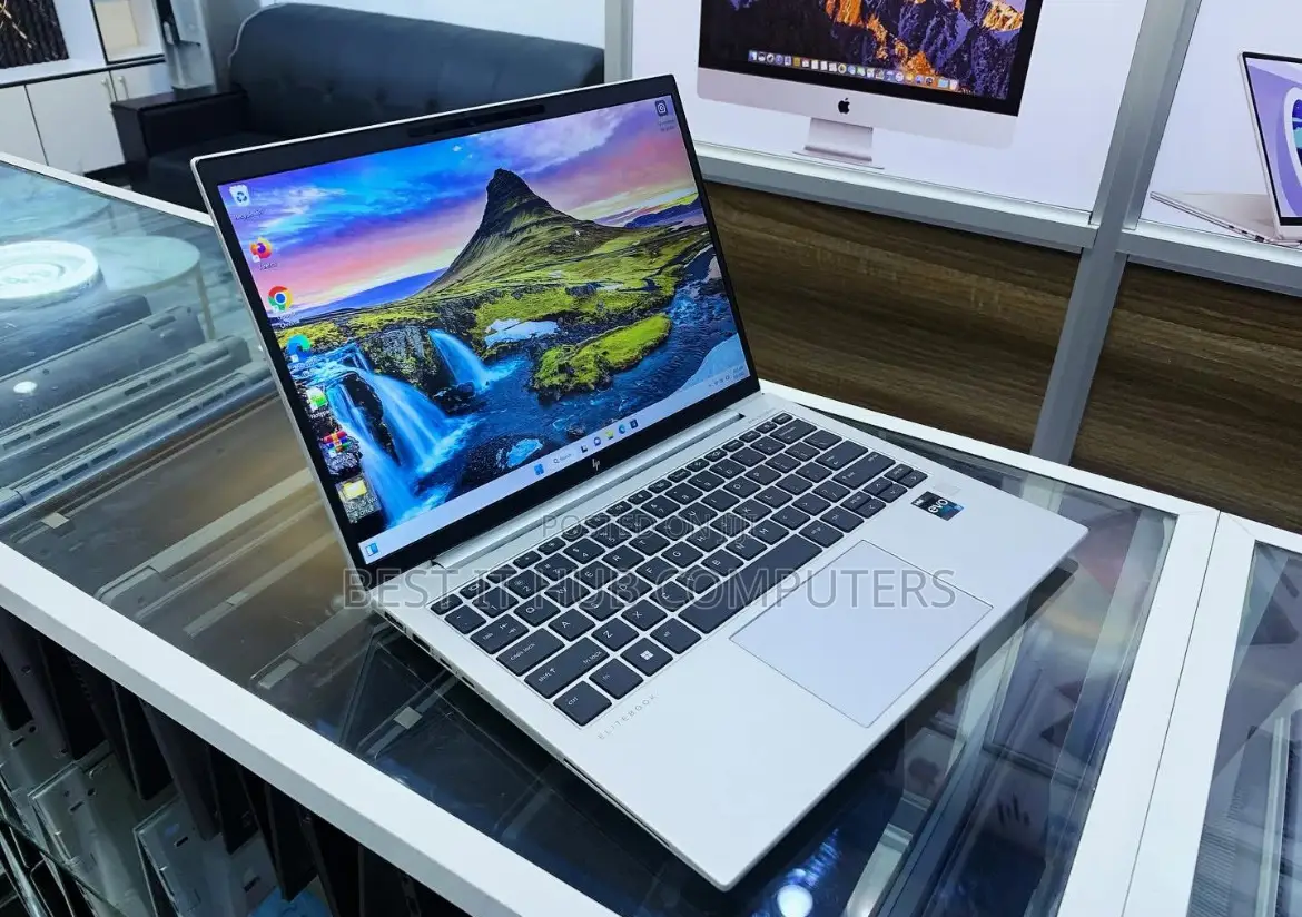 Laptop HP EliteBook 830 G9 16GB Intel Core I5 SSD 512GB