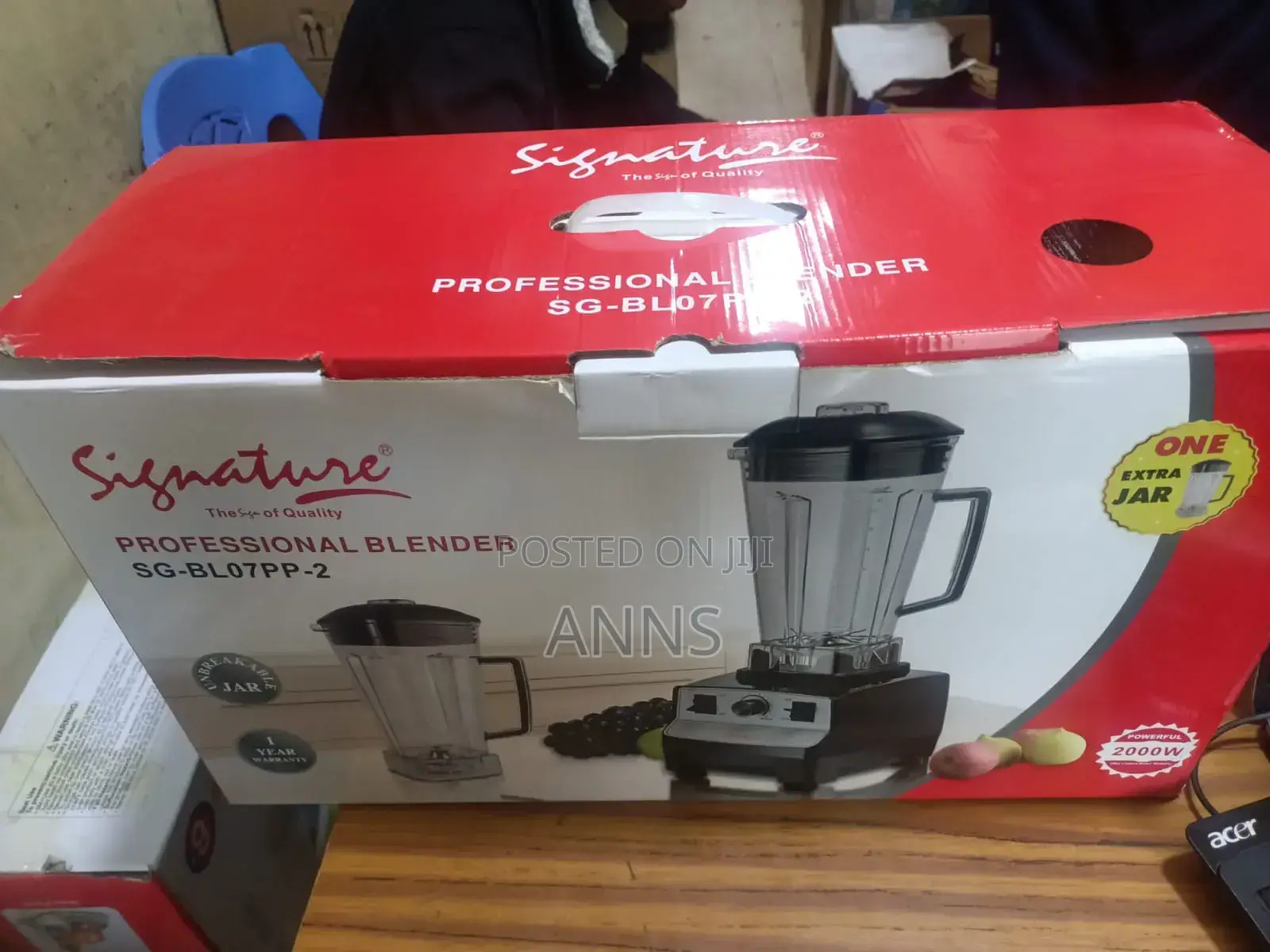 Signature Commercial Blender (2000w) With Two Jugs (Each 2 Litres )