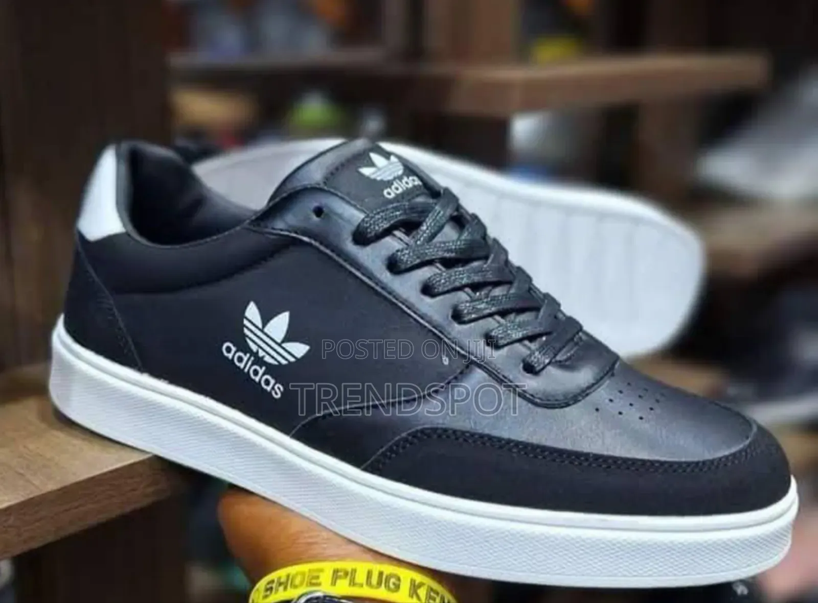 Adidas Casual