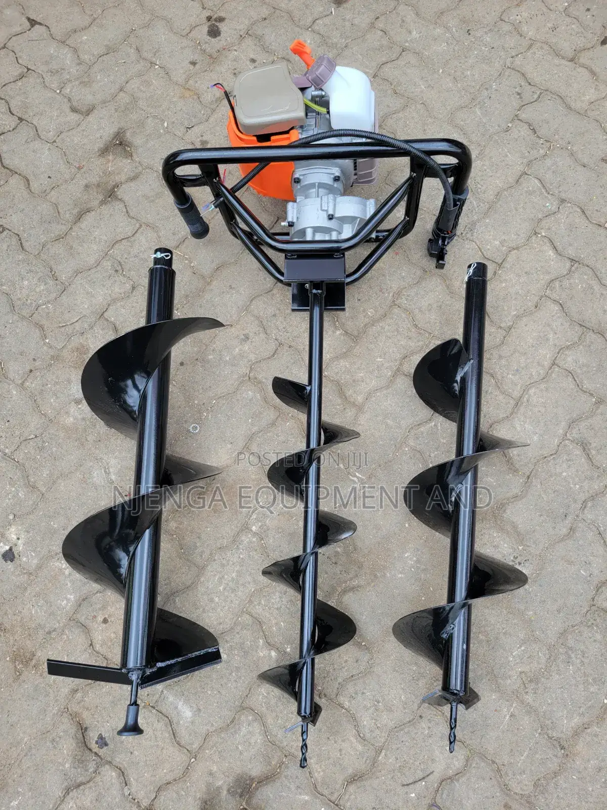 2 Stroke Earth Auger, With Complete Set