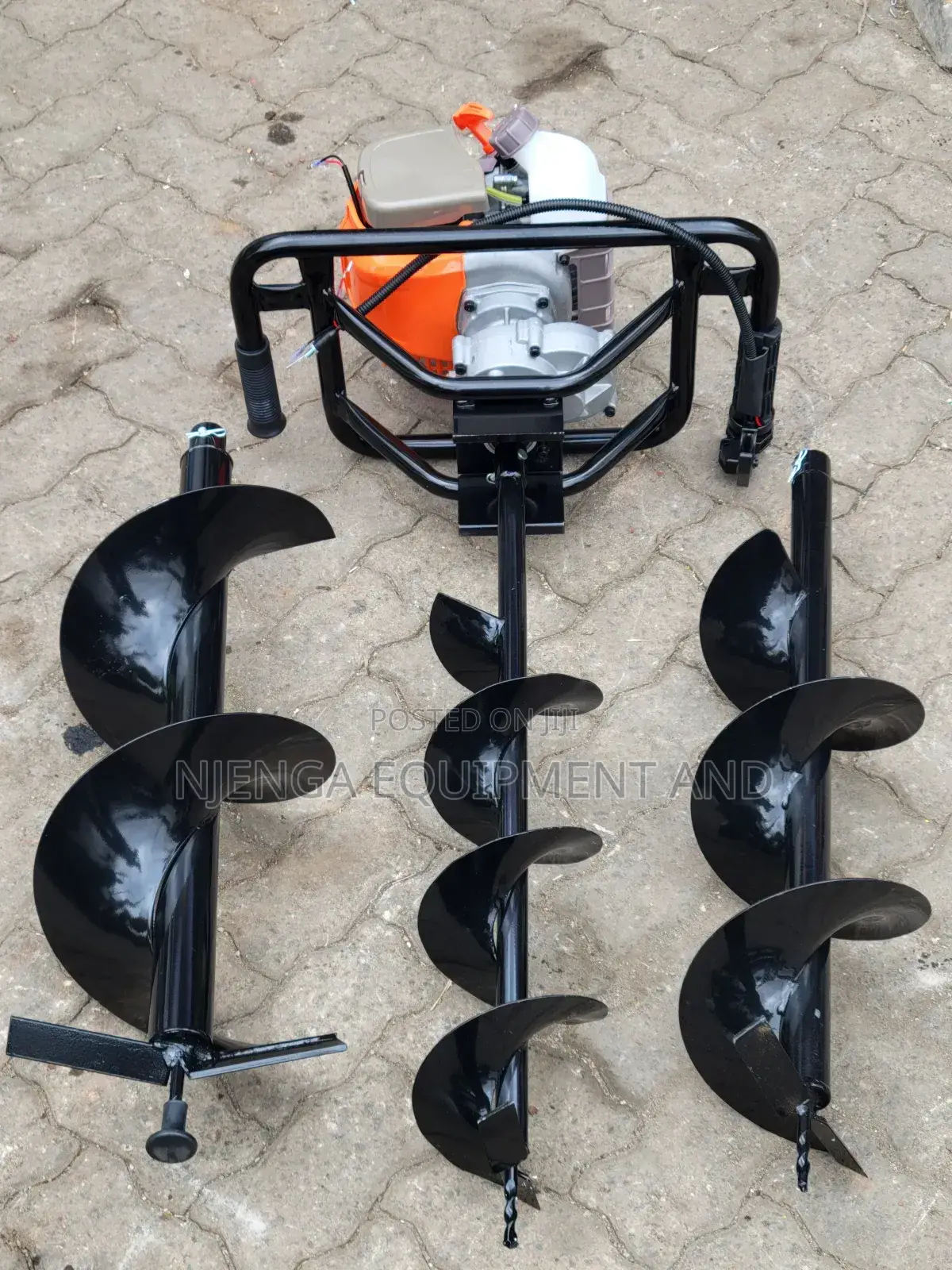 2 Stroke Earth Auger, With Complete Set