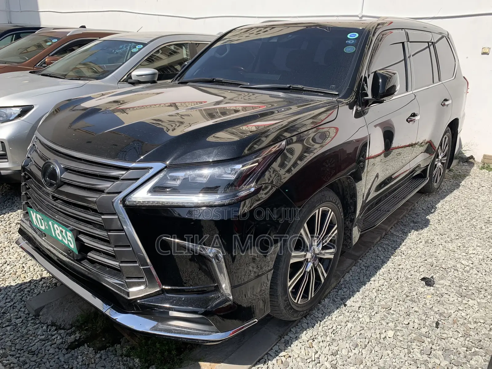 Lexus LX 570 (5 seats) AWD 2018 Black