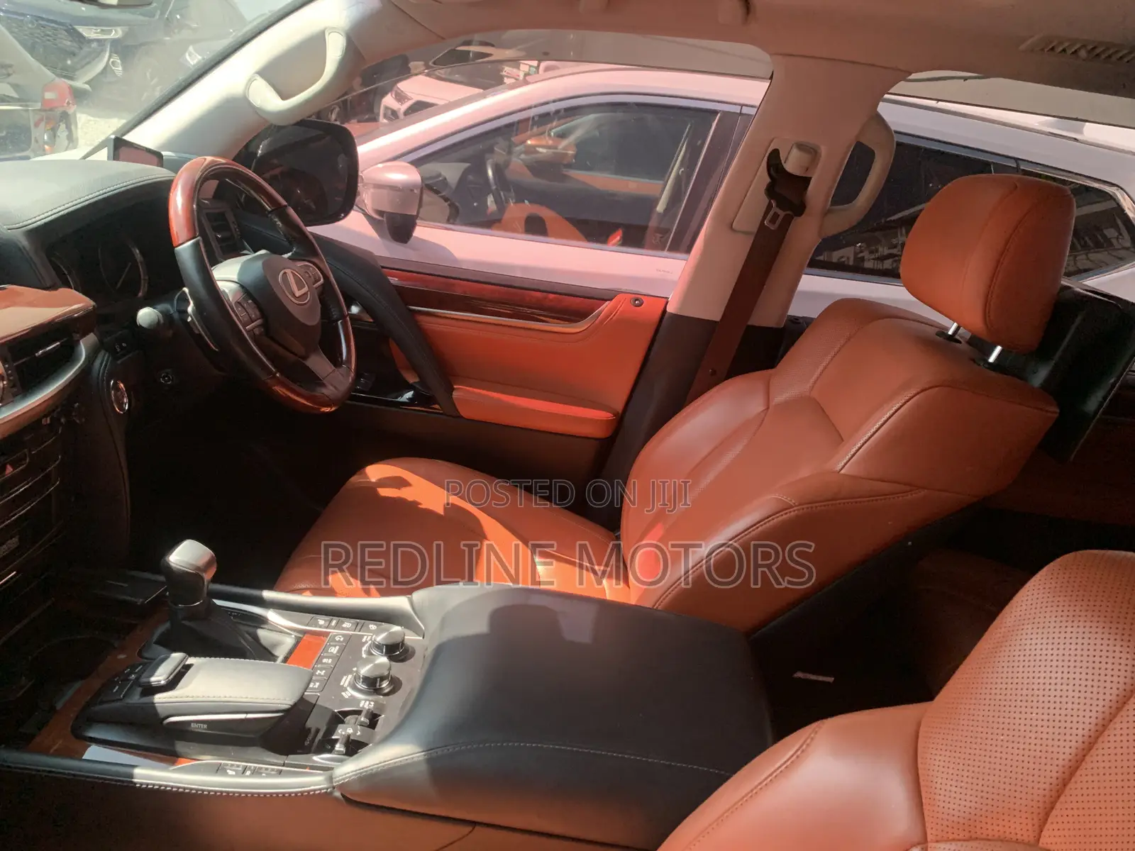 Lexus LX 570 (5 seats) AWD 2018 Black