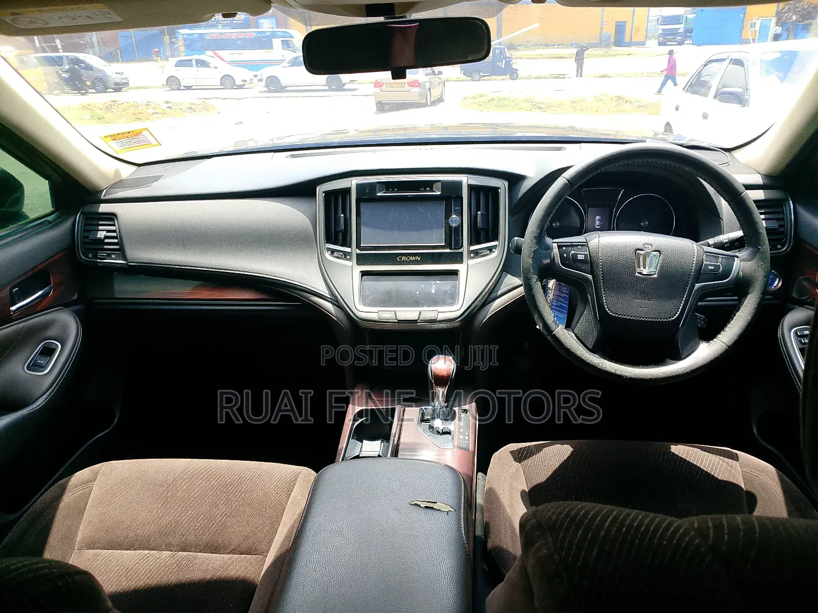 Toyota Crown 2018 Black