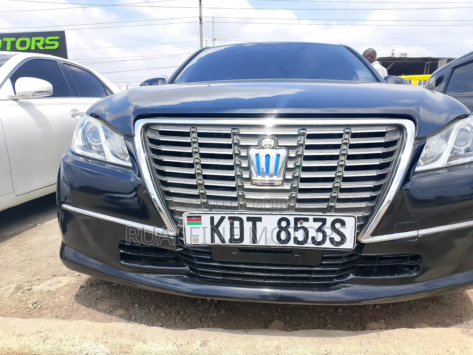 Toyota Crown 2018 Black