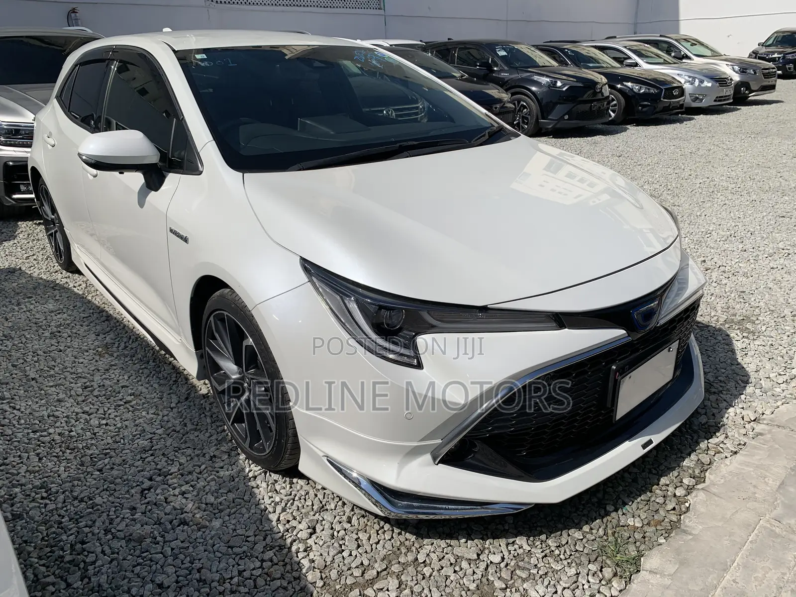 Toyota Corolla LE Eco (1.8L 4cyl 2A) 2018 White