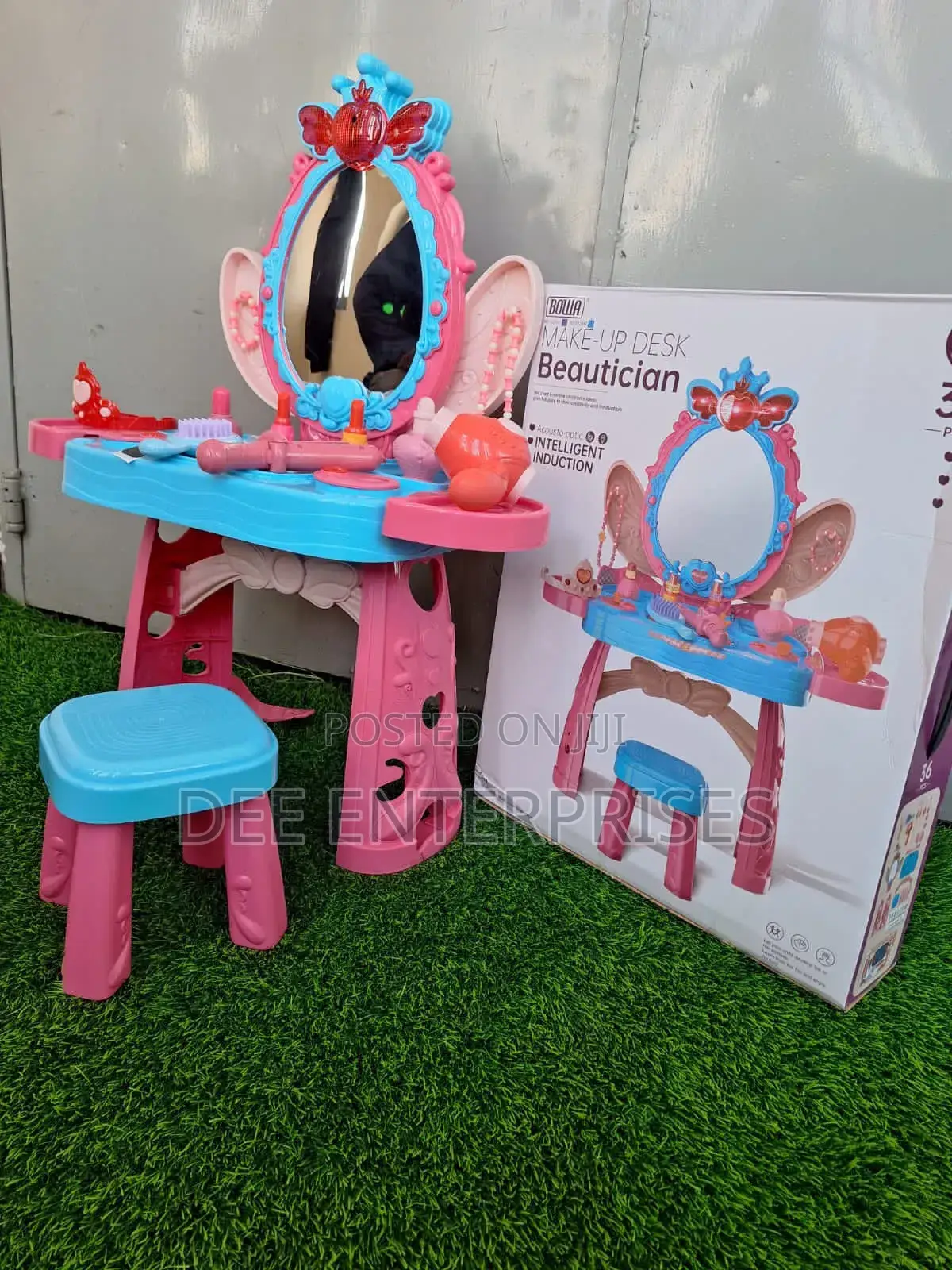 Kids Make Up Desk