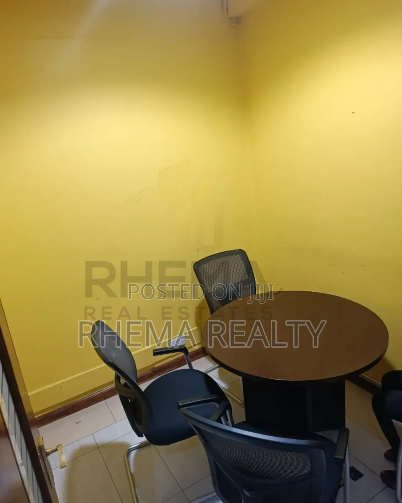 Office to Let at CBD