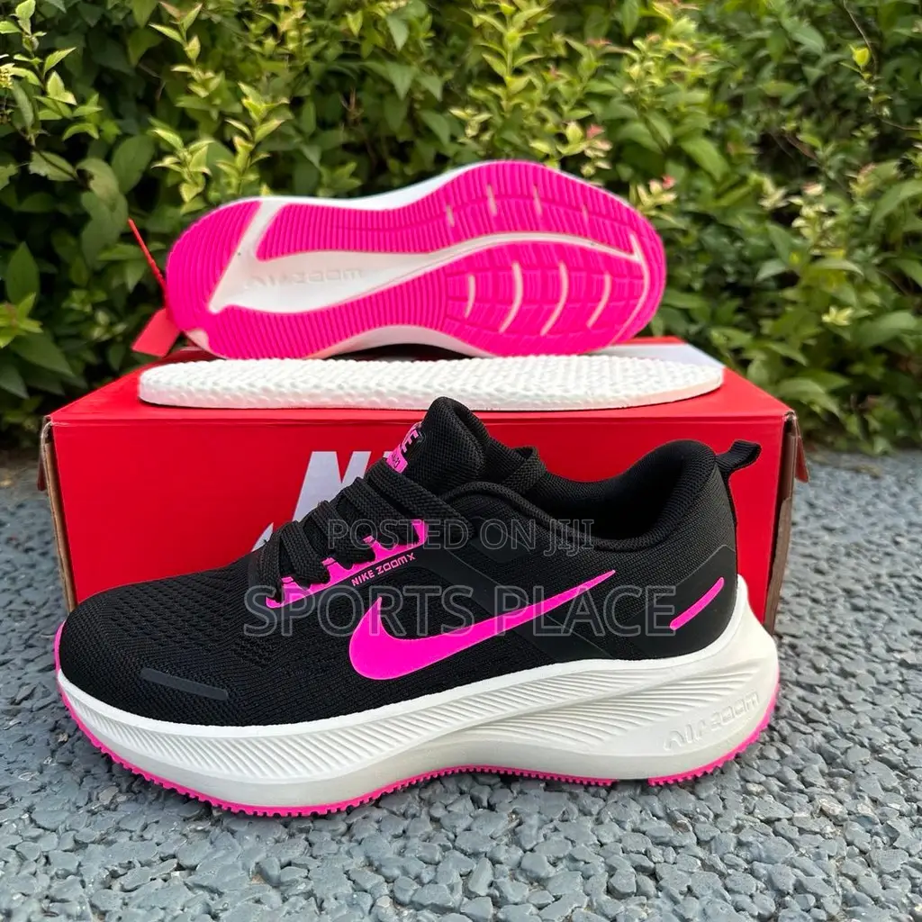 Nike Ladies Sports Shoes - Light Gym Shoes for Women and Children