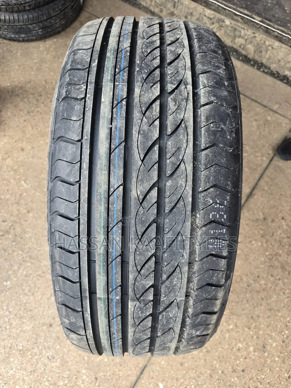 255/40r20 Joyroad Tyre