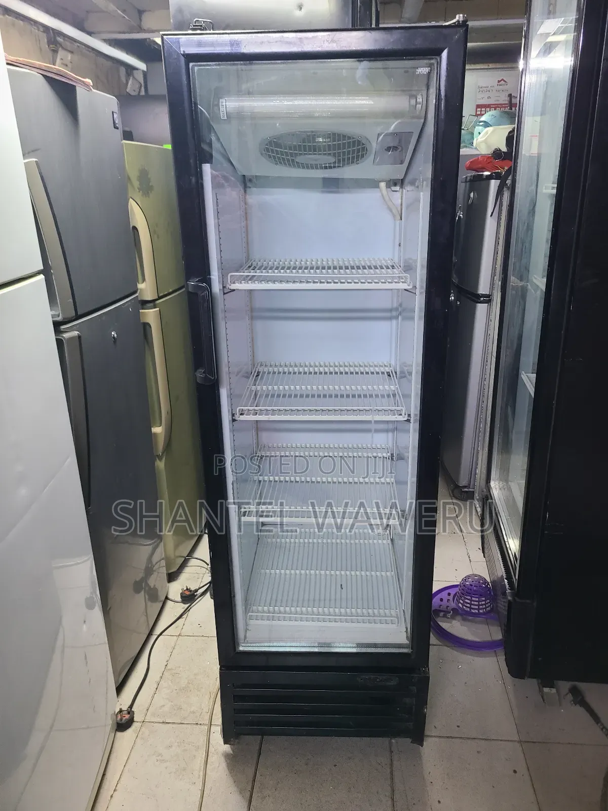 280 Mirror Shop Refrigerator