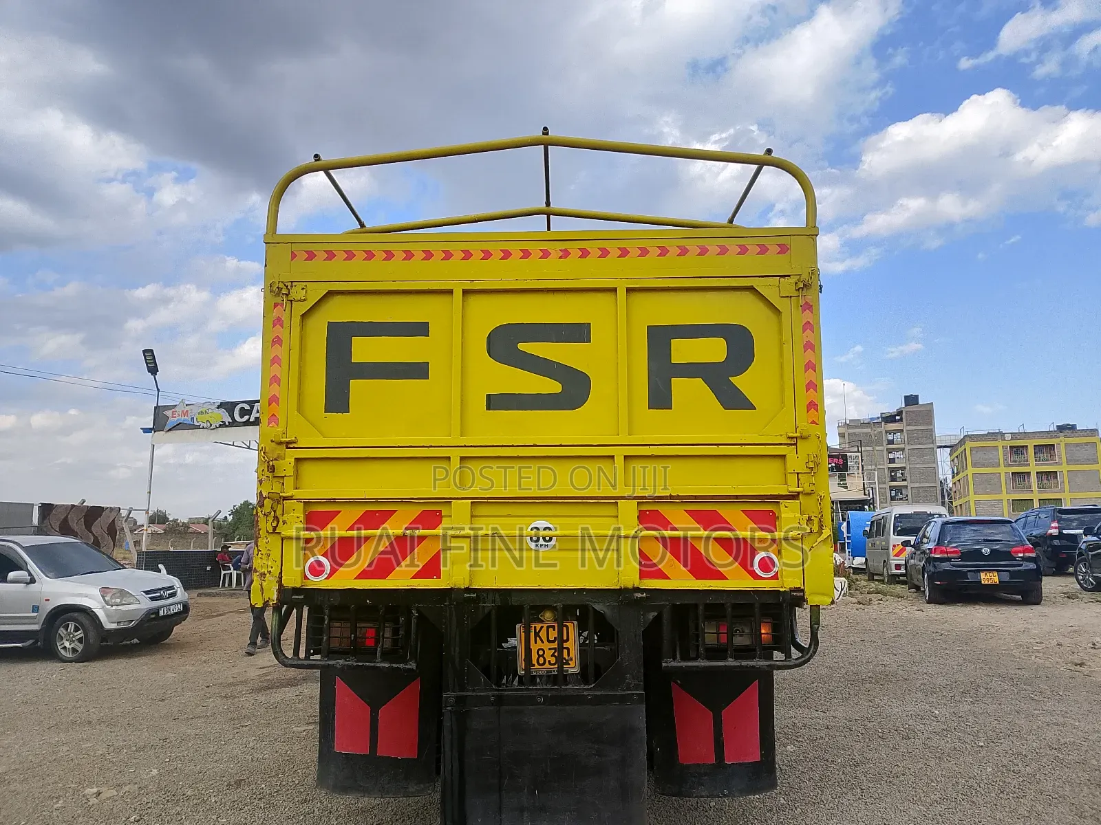 Isuzu FSR With Heavy Duty Body